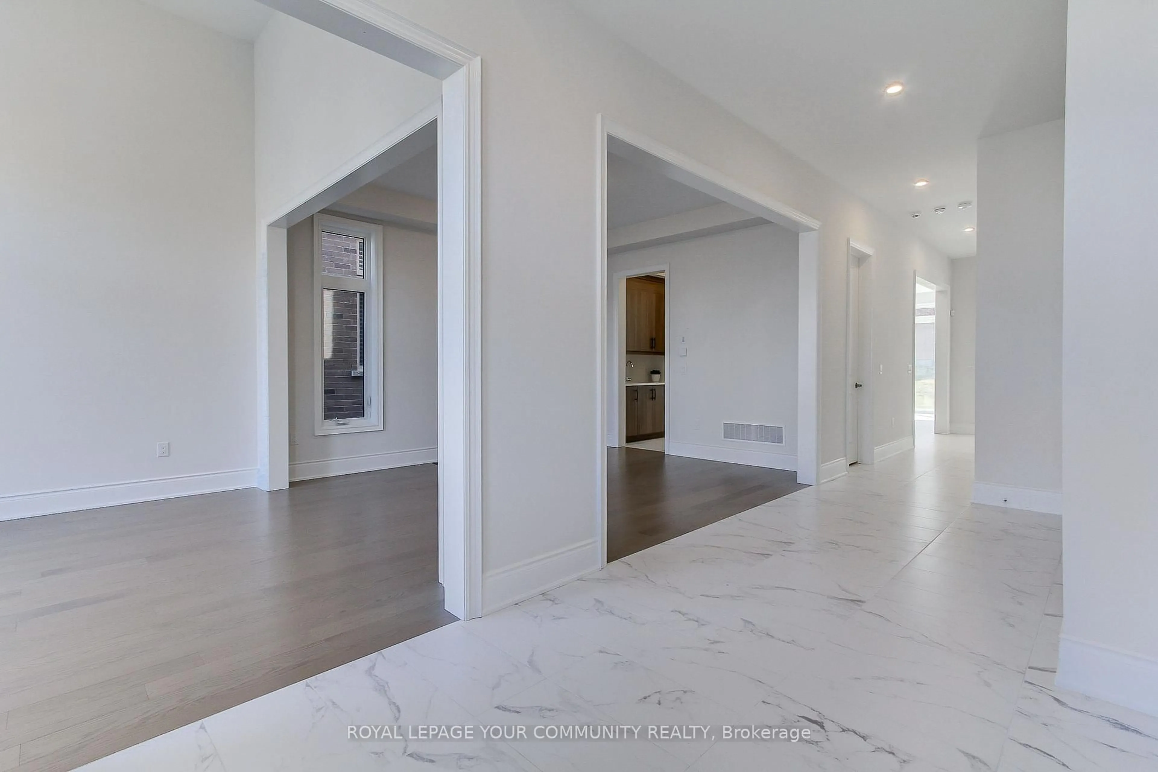 Unknown for 19 Plank Rd, Bradford West Gwillimbury Ontario L3Z 4N3