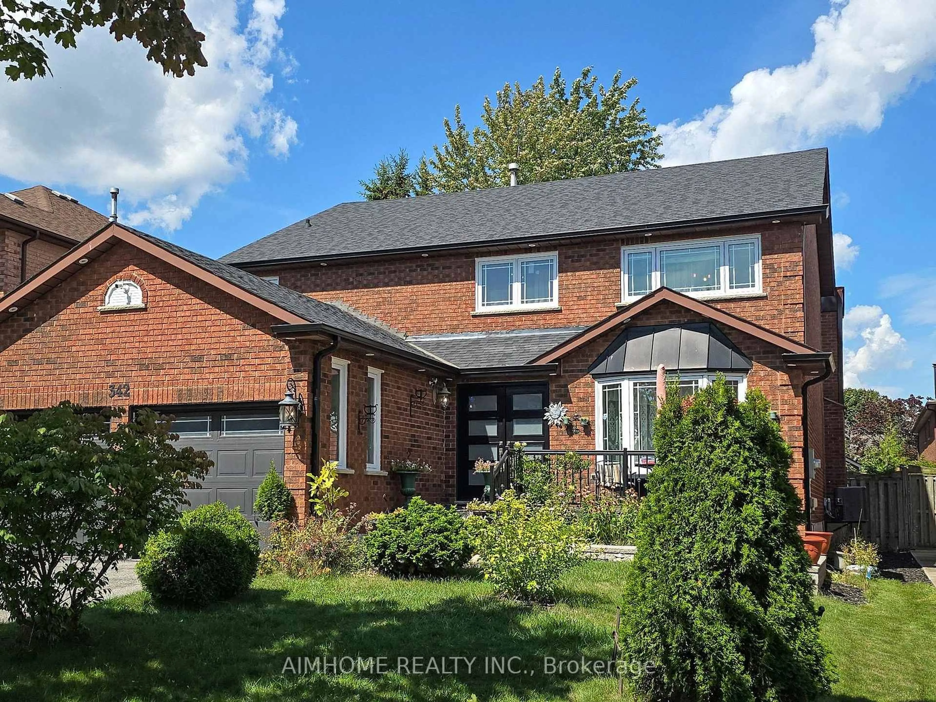 Home with brick exterior material, street for 342 Savage Rd, Newmarket Ontario L3X 1S4