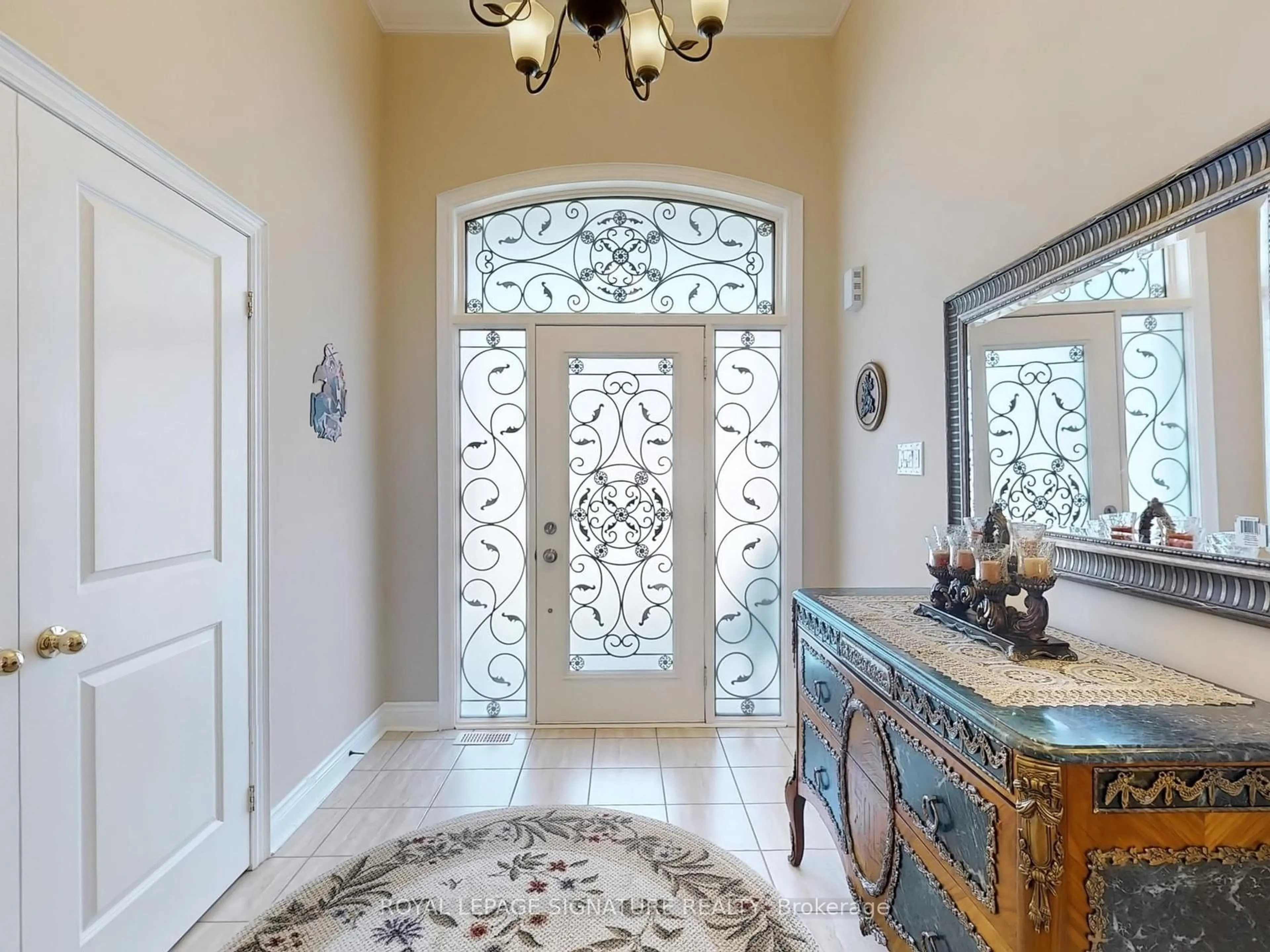 Indoor entryway for 45 Jazz Dr, Vaughan Ontario L6A 4S3