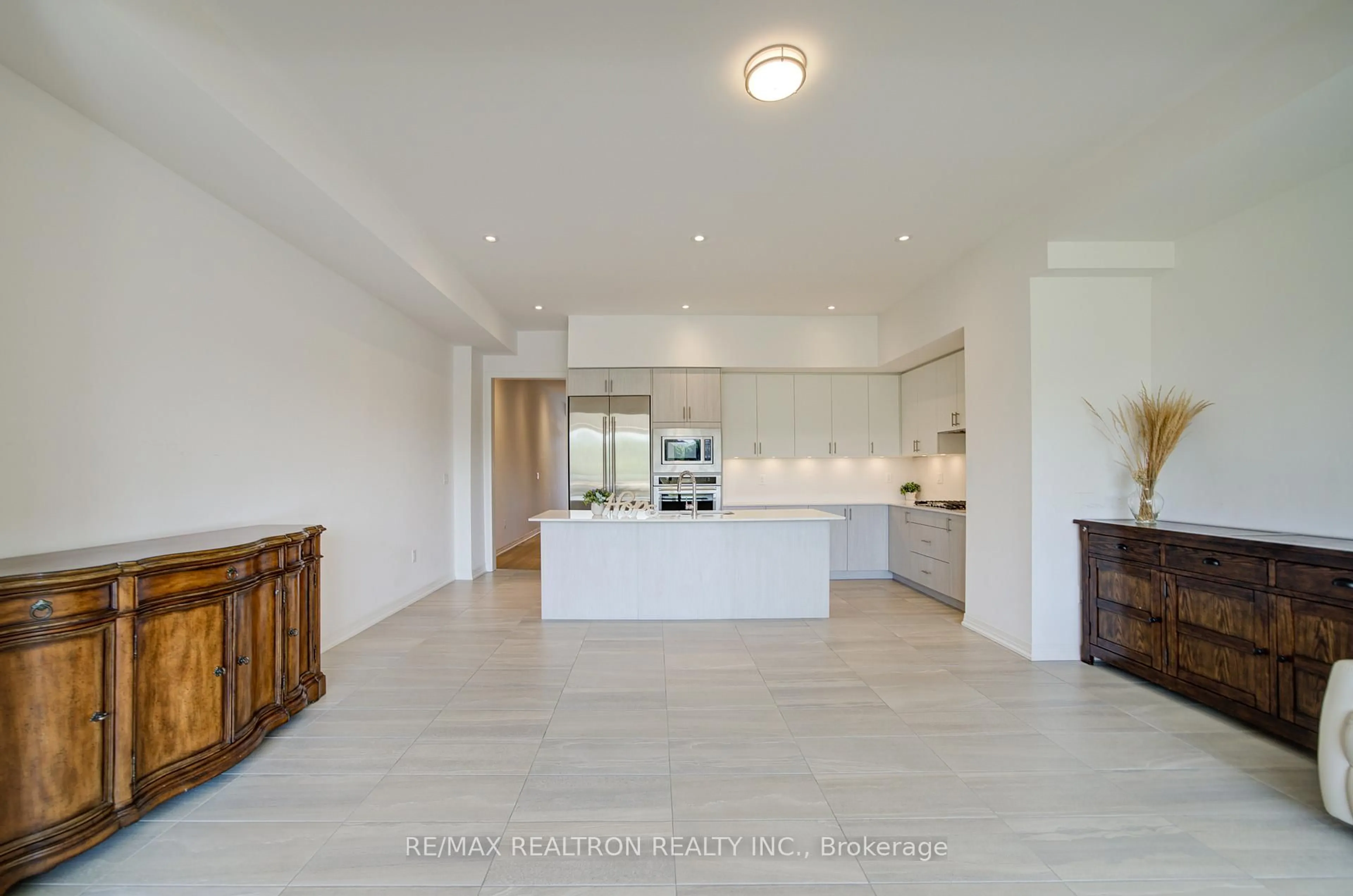 Open concept kitchen, unknown for 8 Yans Way, Markham Ontario L3R 0J8