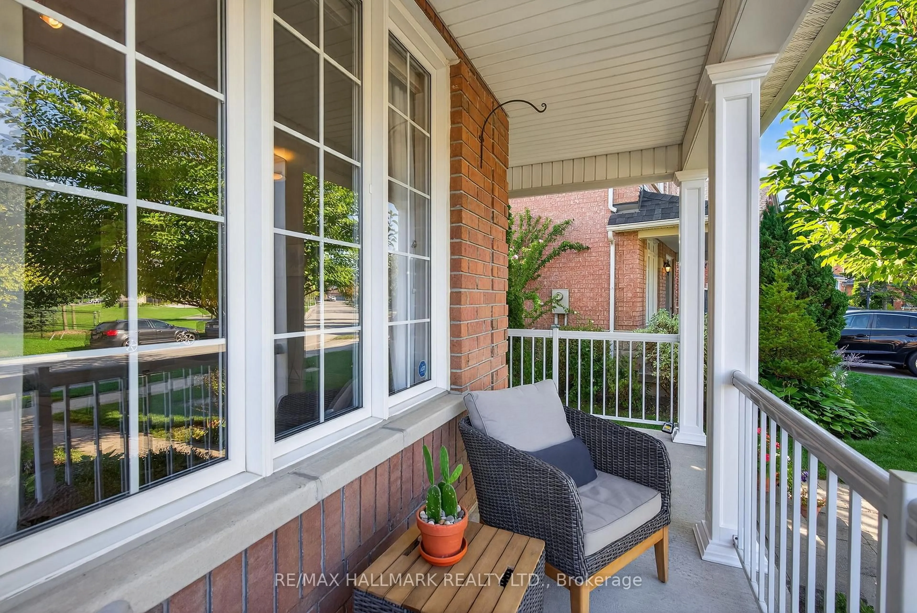 Patio, street for 12 Forest Manor Pl, Markham Ontario L6E 1E7