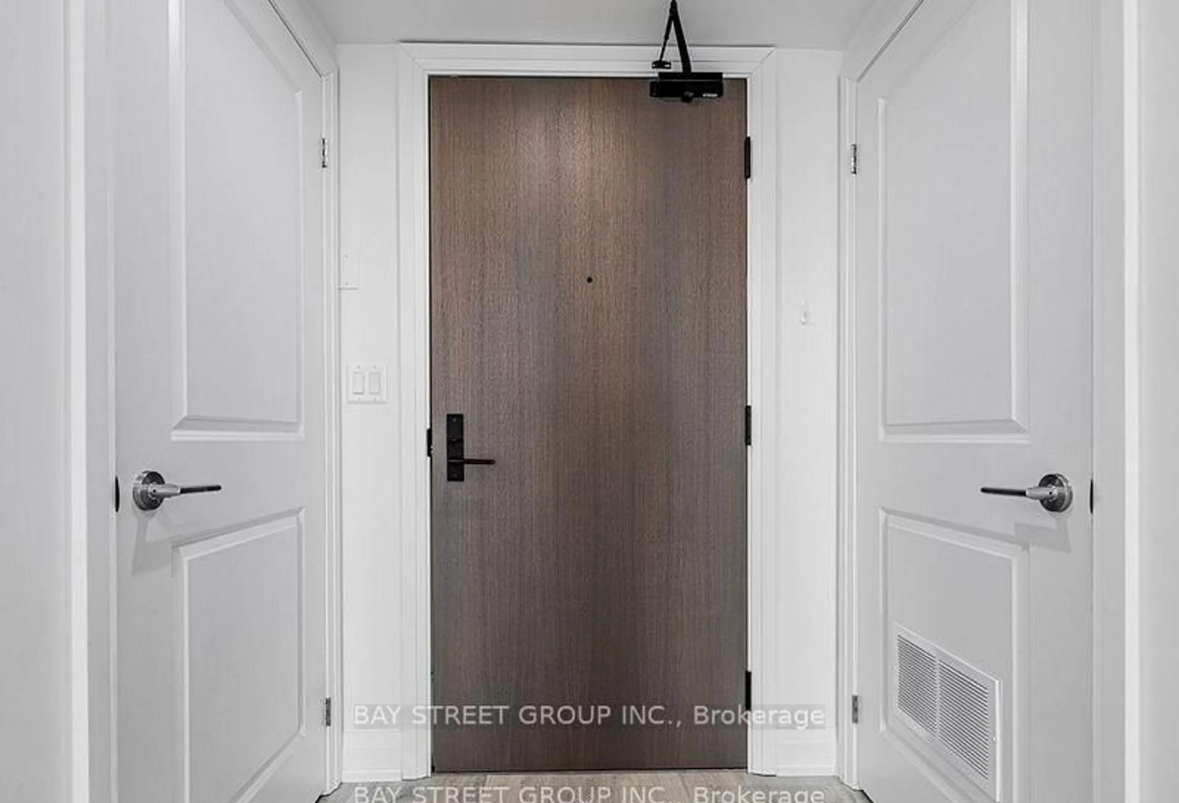Indoor entryway for 9700 Ninth Line #323, Markham Ontario L6B 1A8
