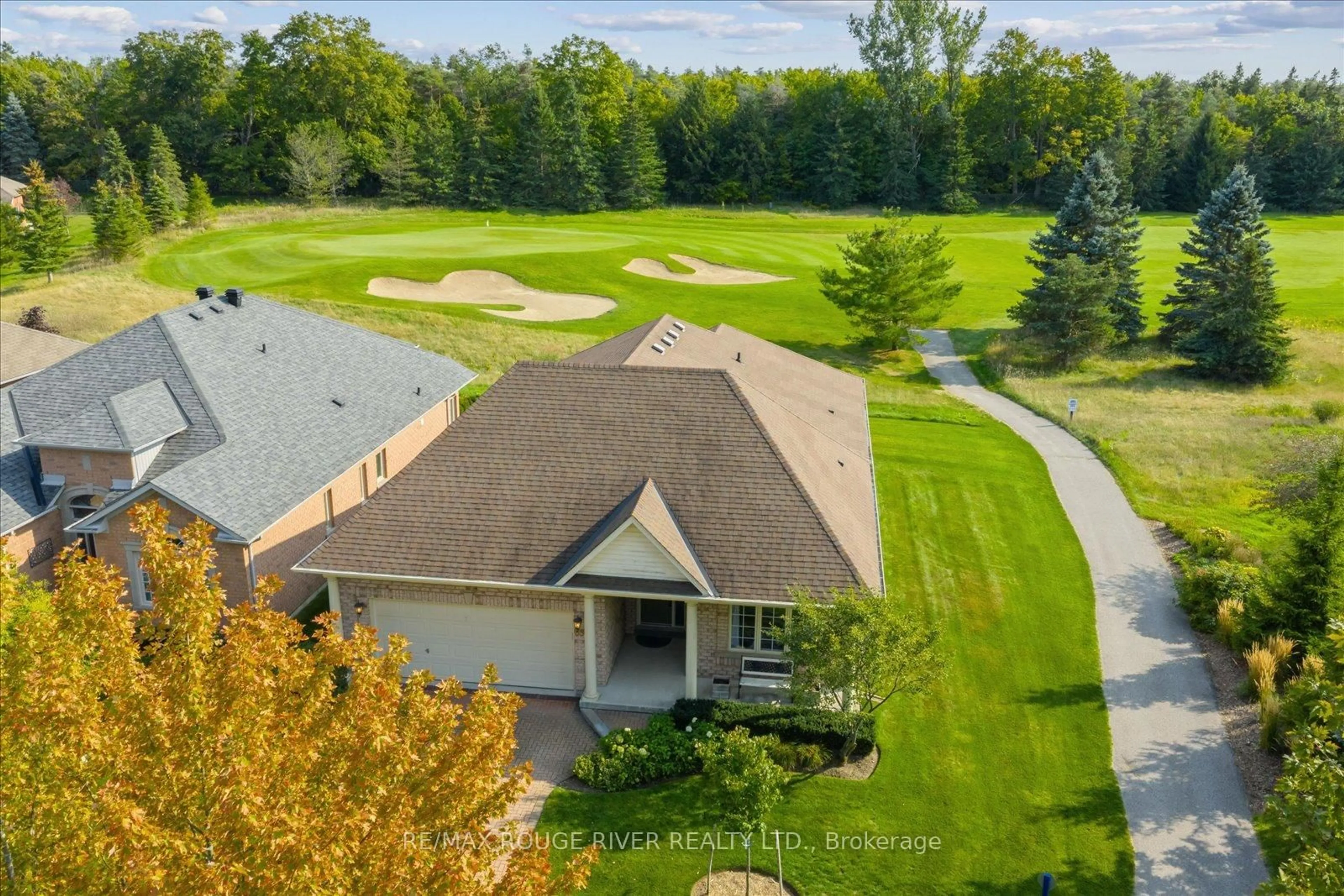 A pic from outside/outdoor area/front of a property/back of a property/a pic from drone, unknown for 65 Legendary Tr, Whitchurch-Stouffville Ontario L4A 1N6