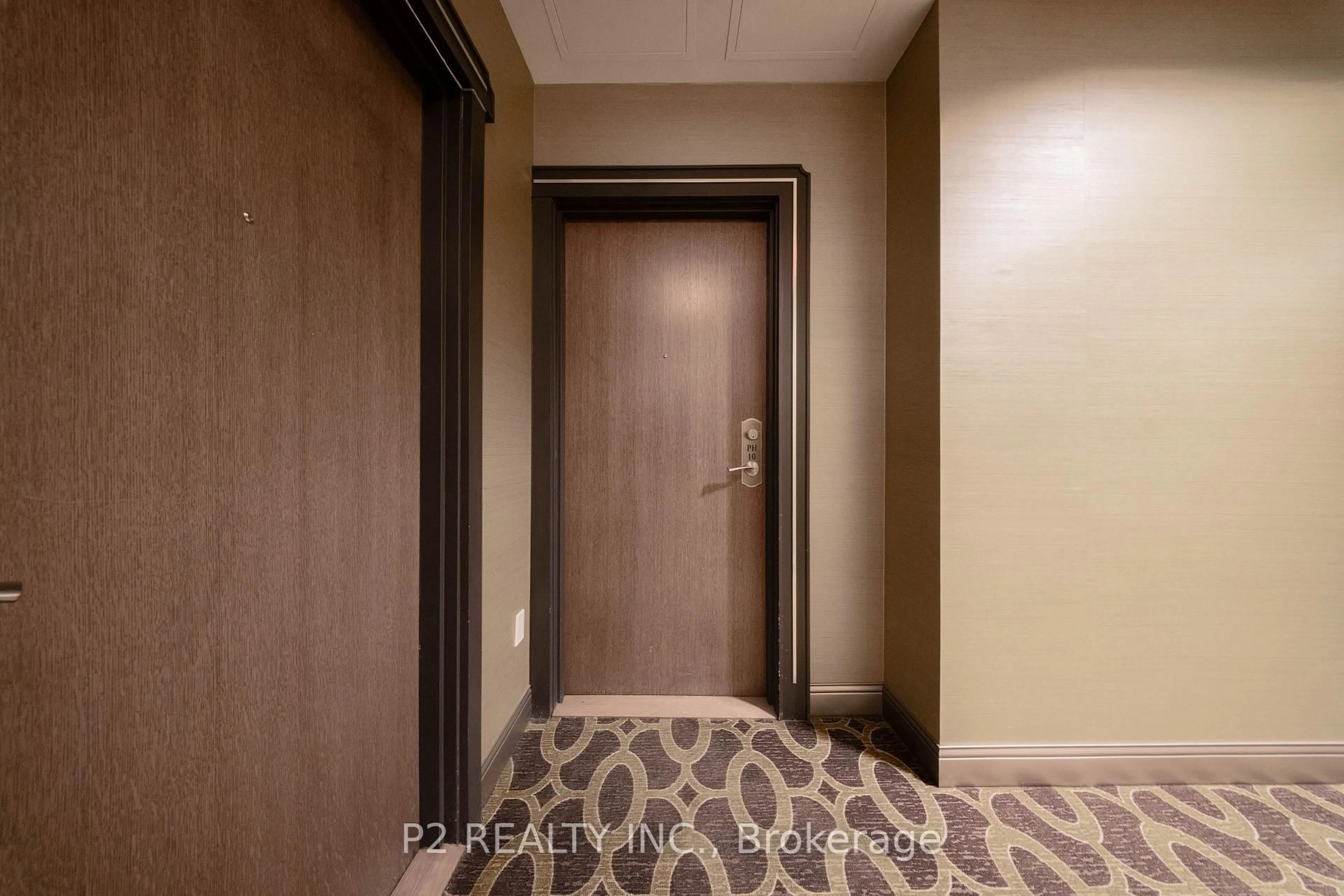 Indoor foyer for 9560 Markham Rd #PH10, Markham Ontario L6E 0N6