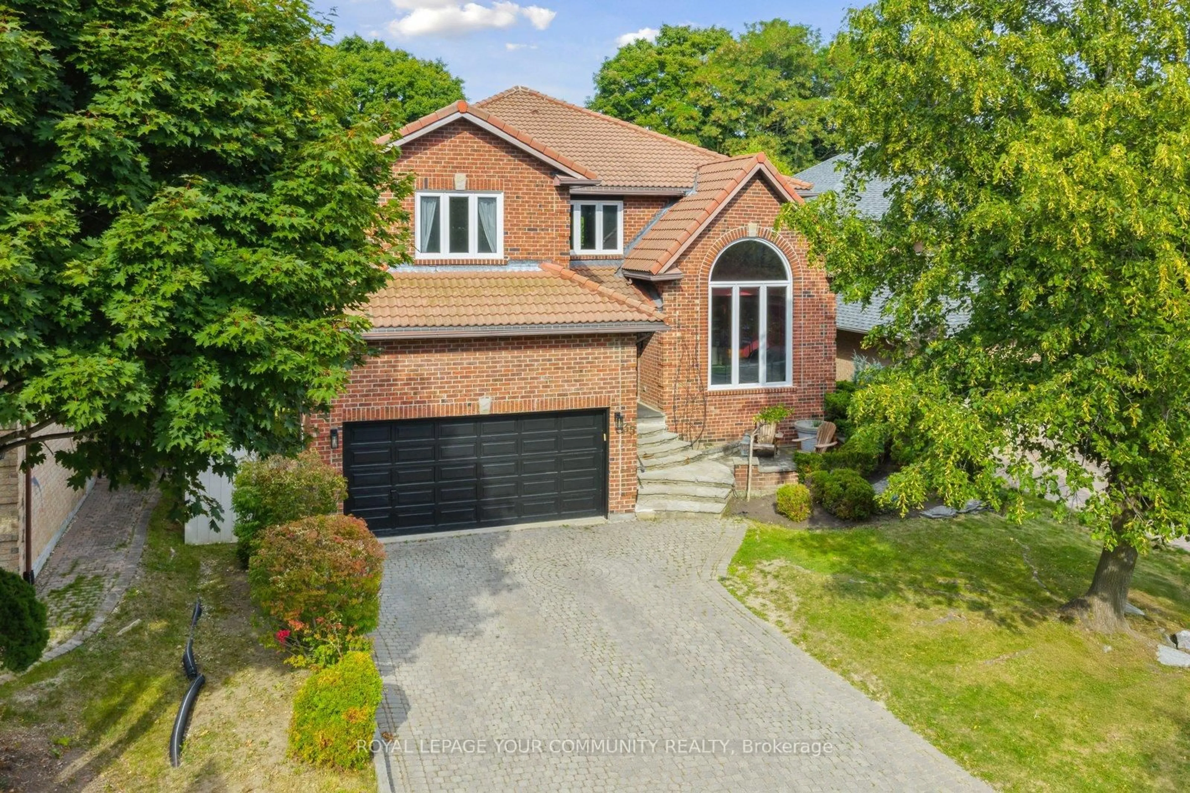 Home with brick exterior material, street for 35 Lunau Lane, Markham Ontario L3T 5N1