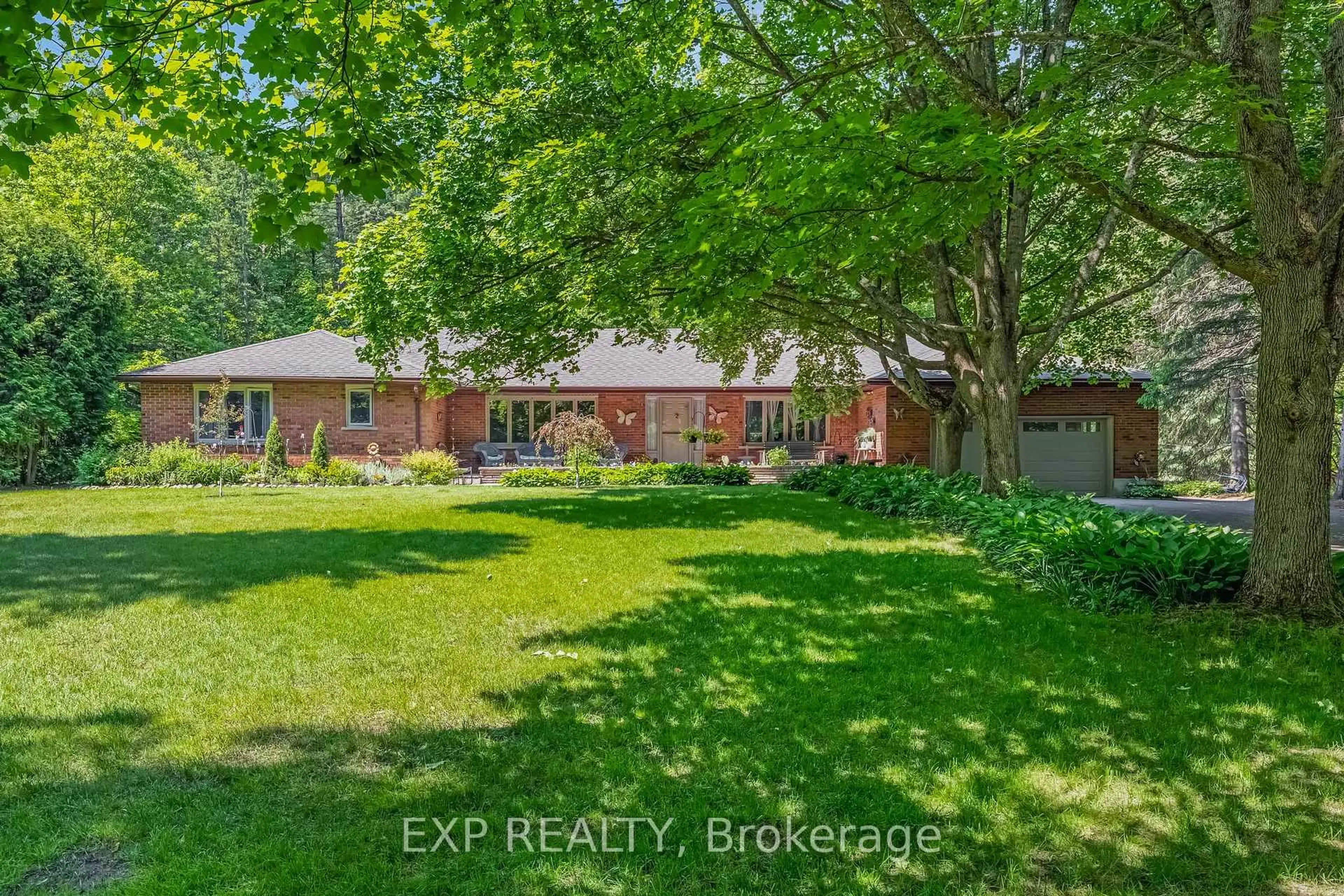 A pic from outside/outdoor area/front of a property/back of a property/a pic from drone, street for 5060 Concession 6 Rd, Uxbridge Ontario L9P 0K7