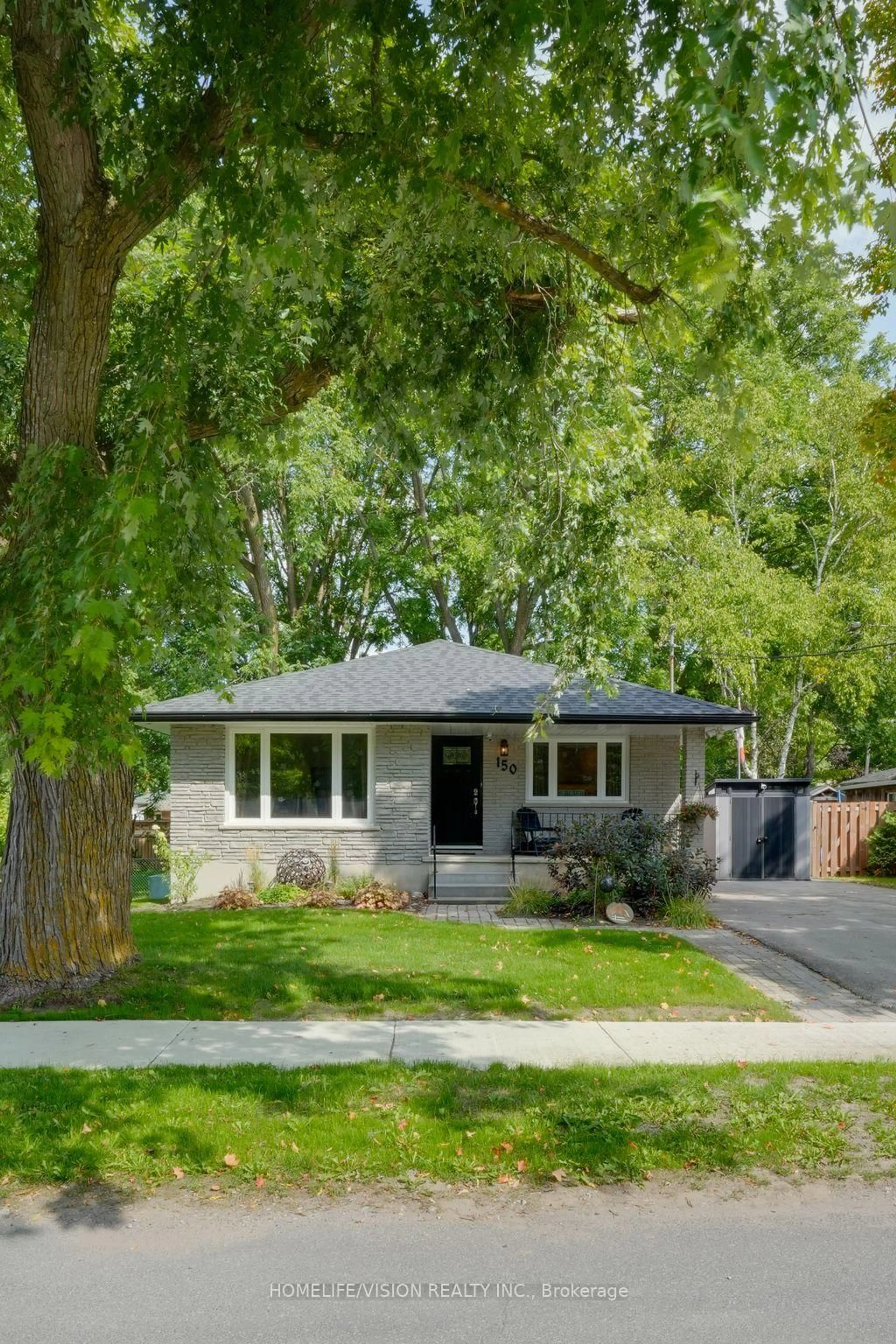 Home with vinyl exterior material, street for 150 St John St, Brock Ontario L0E 1E0