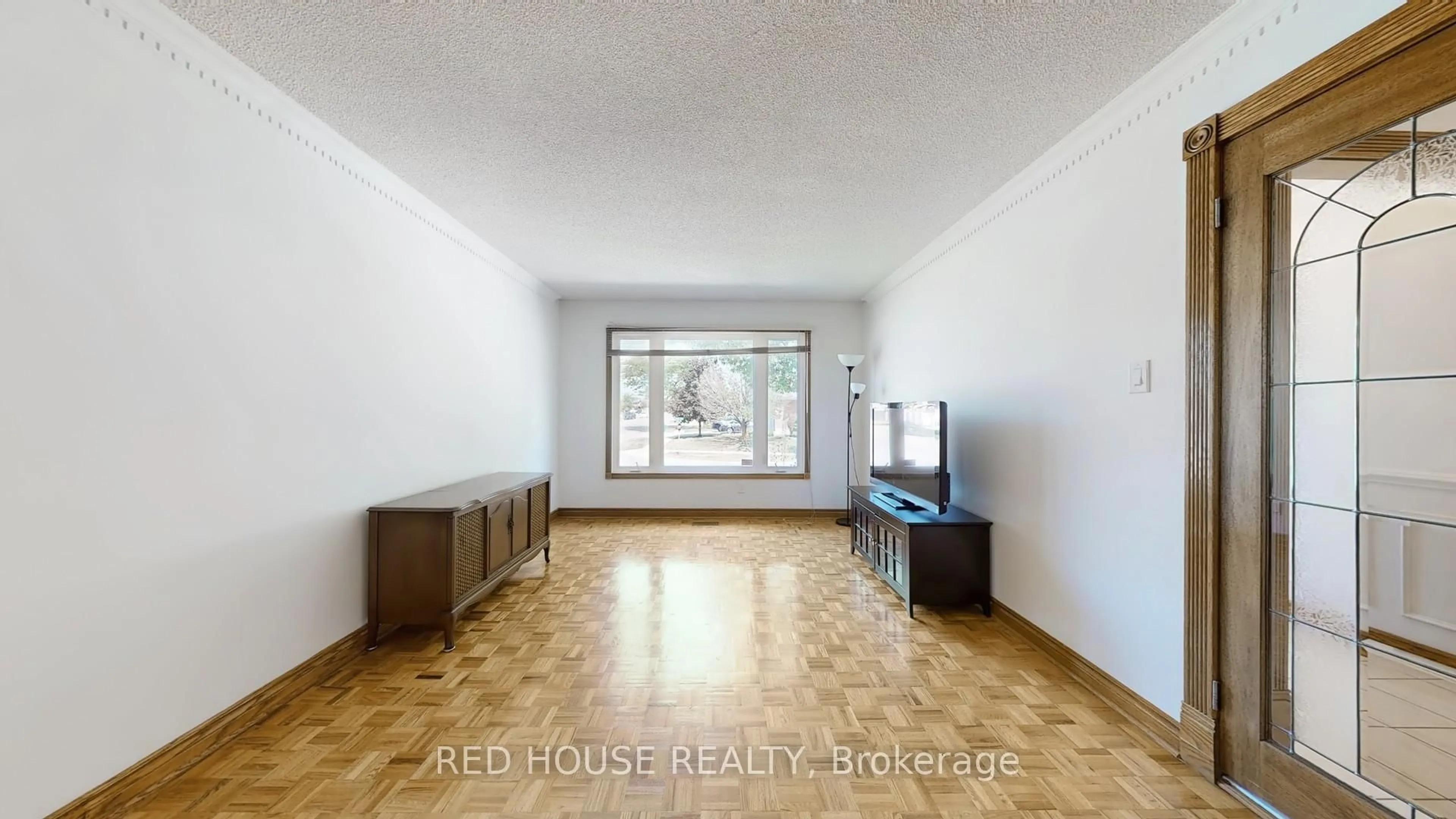 Unknown for 1 Dante Crt, Vaughan Ontario L4L 7V4