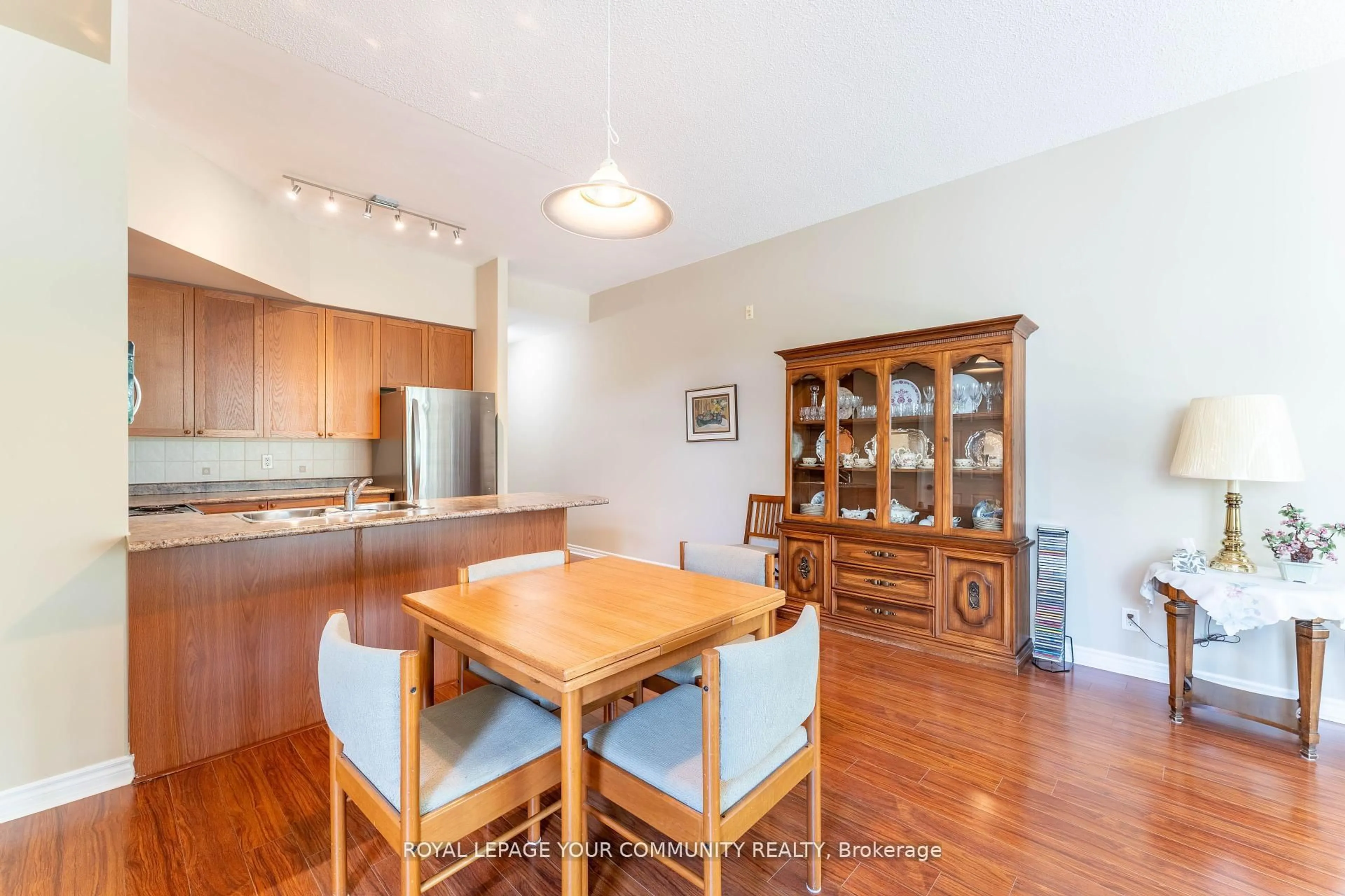 Unknown for 11121 Yonge St #110, Richmond Hill Ontario L4C 0S7