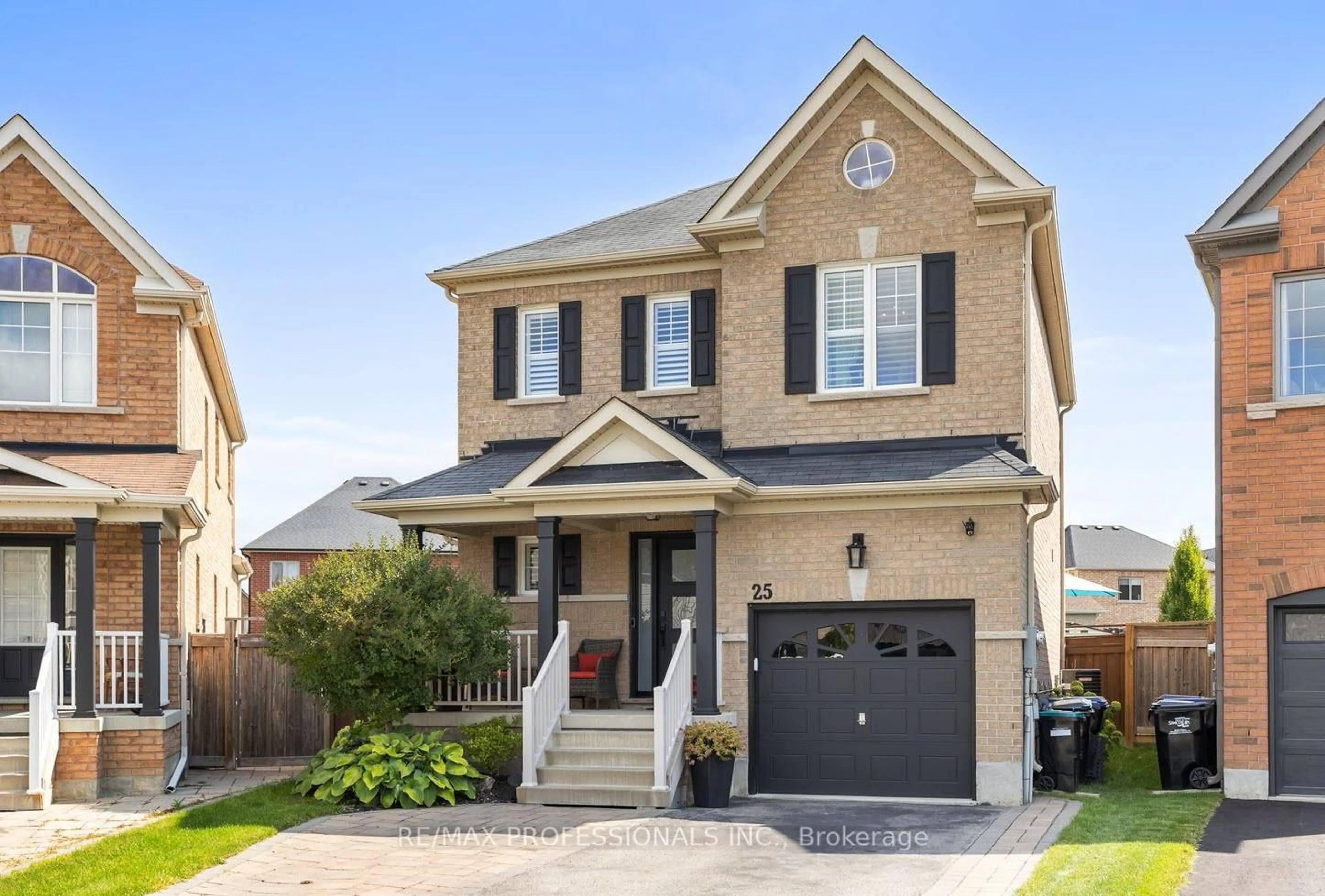 Home with brick exterior material, street for 25 Liberty Cres, Bradford West Gwillimbury Ontario L3Z 0P5