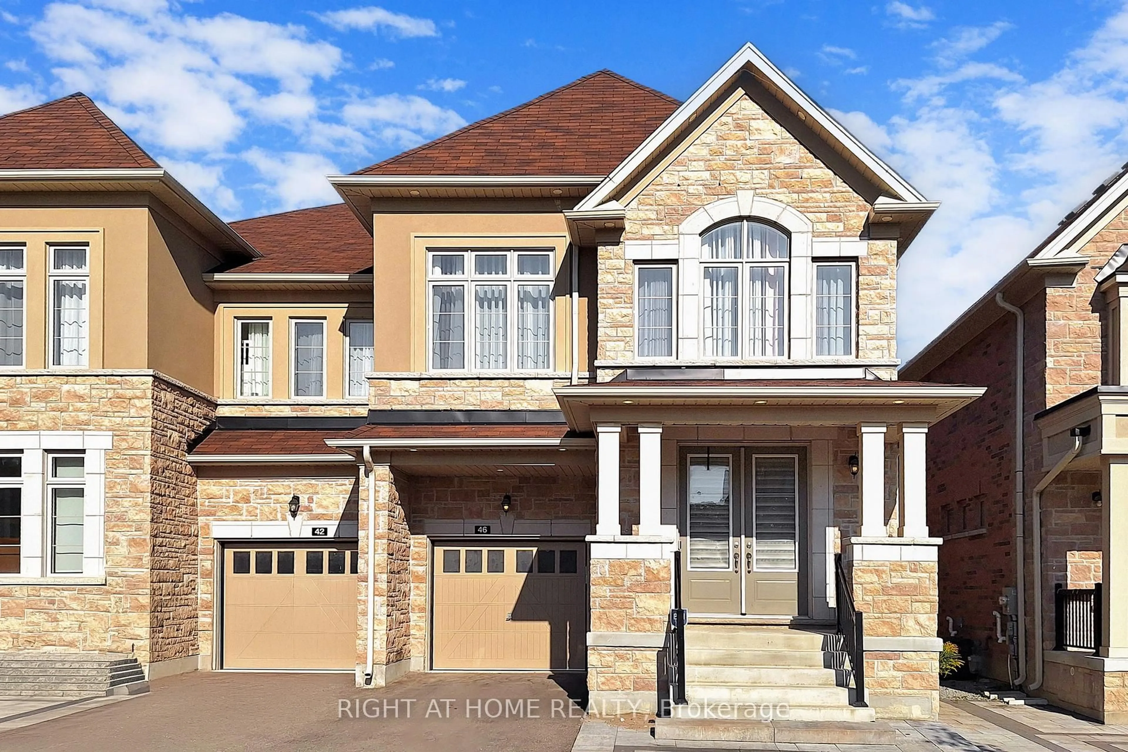 Home with brick exterior material, street for 46 Prunella Cres, East Gwillimbury Ontario L9N 0S7