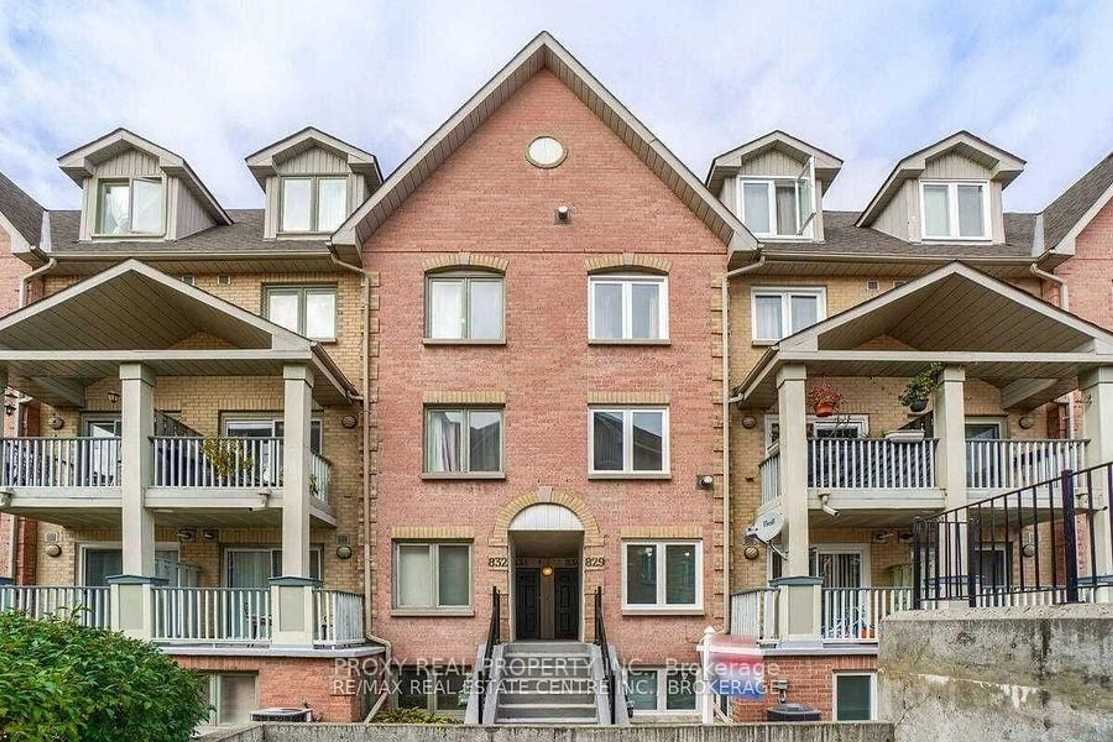 Unknown for 75 Weldrick Rd #829, Richmond Hill Ontario L4C 0H9