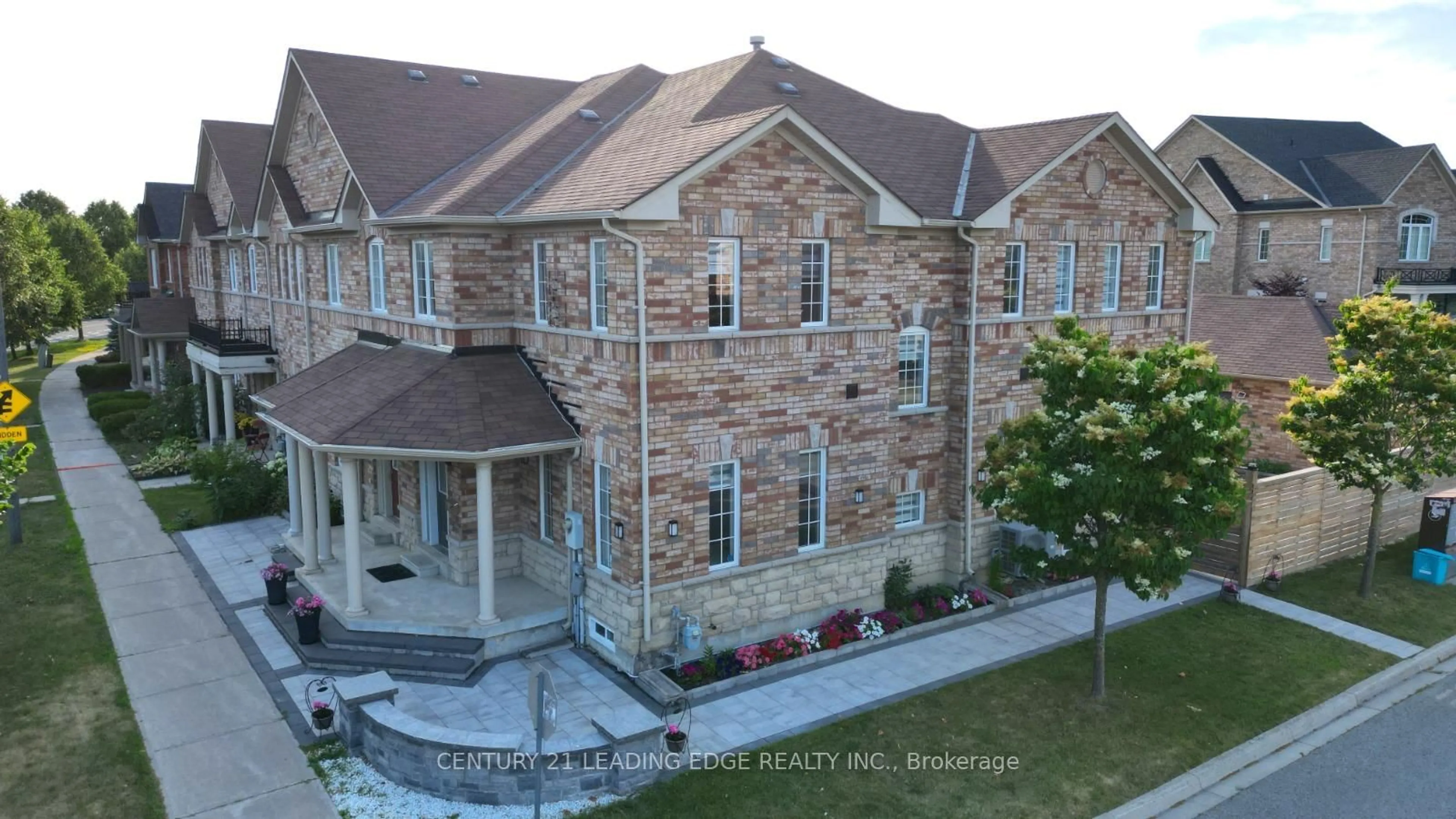 Home with brick exterior material, building for 648 South Unionville Ave, Markham Ontario L3R 8V1