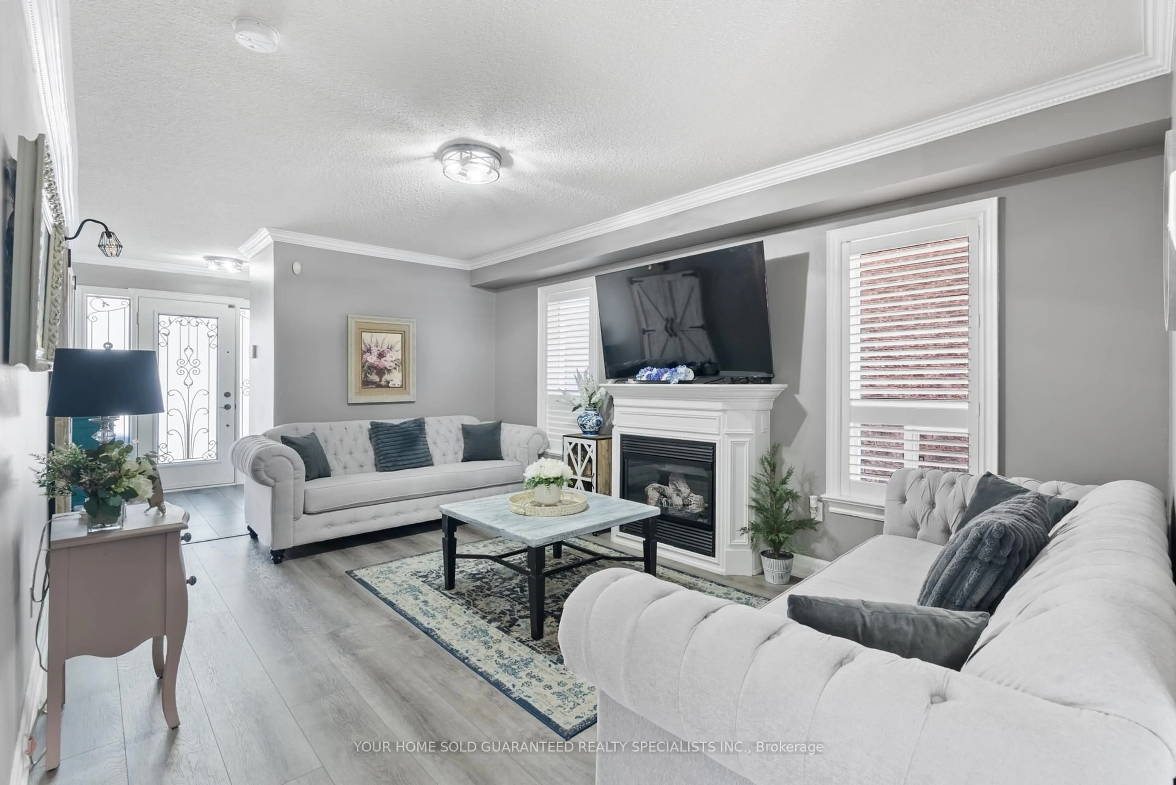 Living room with furniture, unknown for 77 Beaverbrook Cres, Vaughan Ontario L6A 3T3