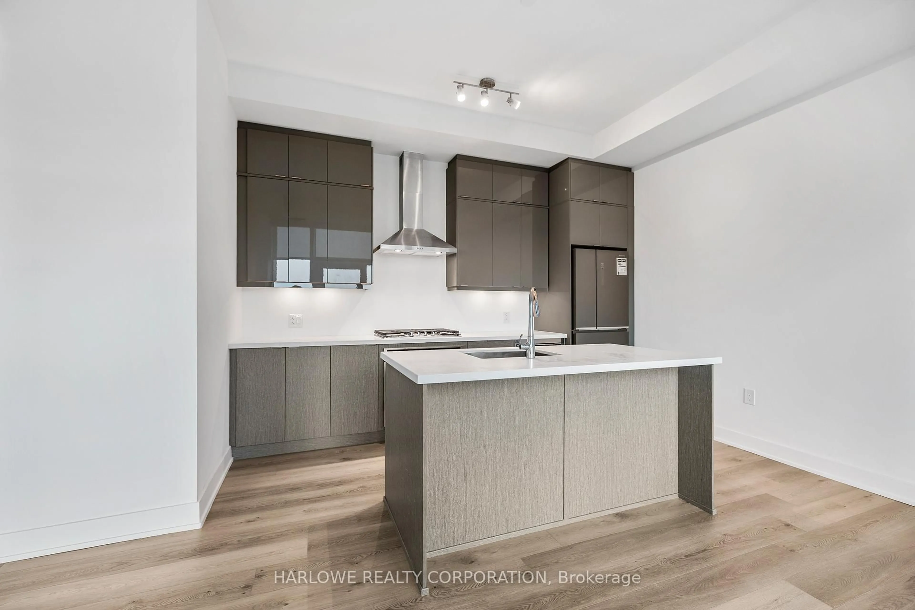 Open concept kitchen, unknown for 11782 Ninth Line #707 A, Whitchurch-Stouffville Ontario L4A 5E9