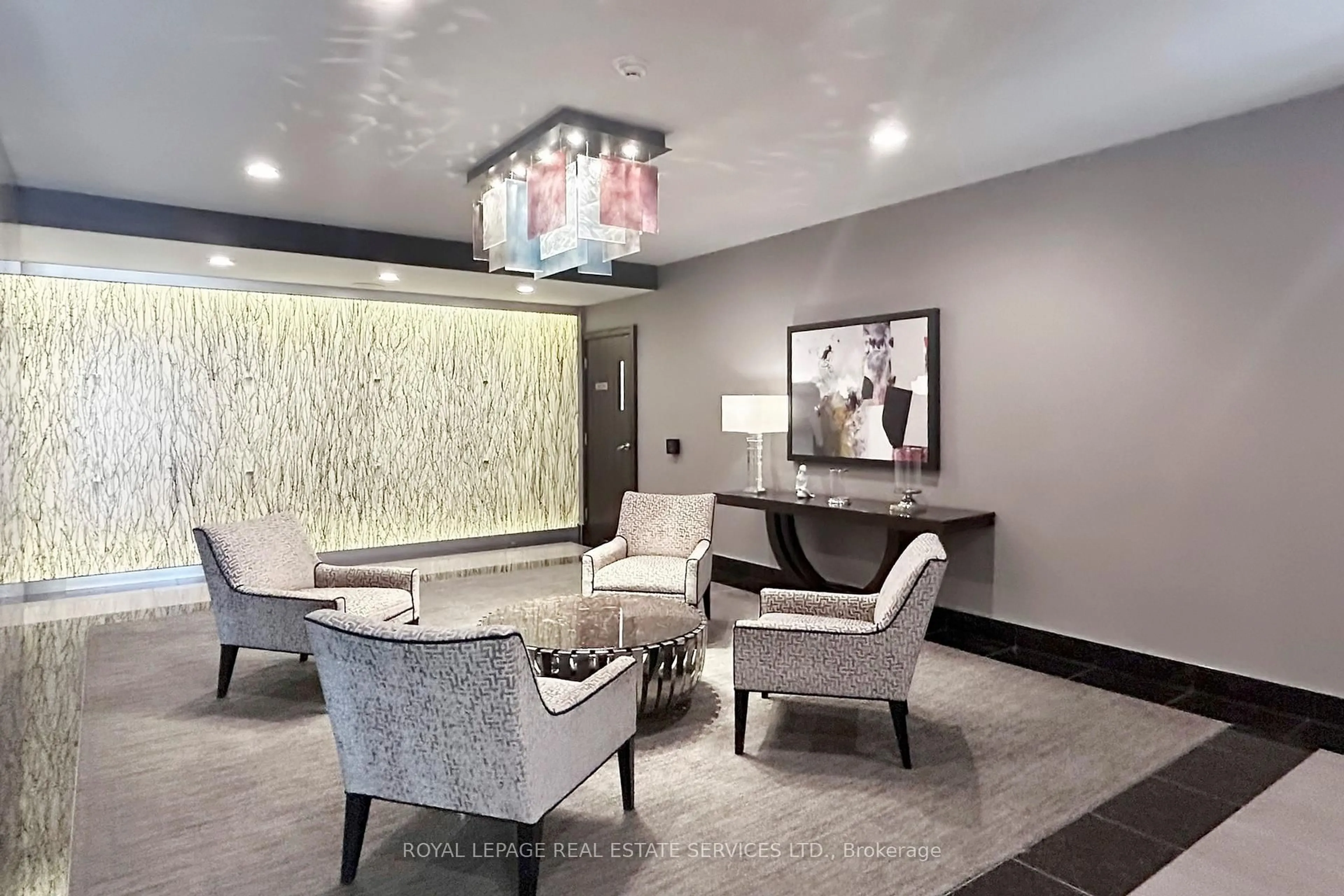 Lobby for 7601 Bathurst St #1201, Vaughan Ontario L4J 4H5