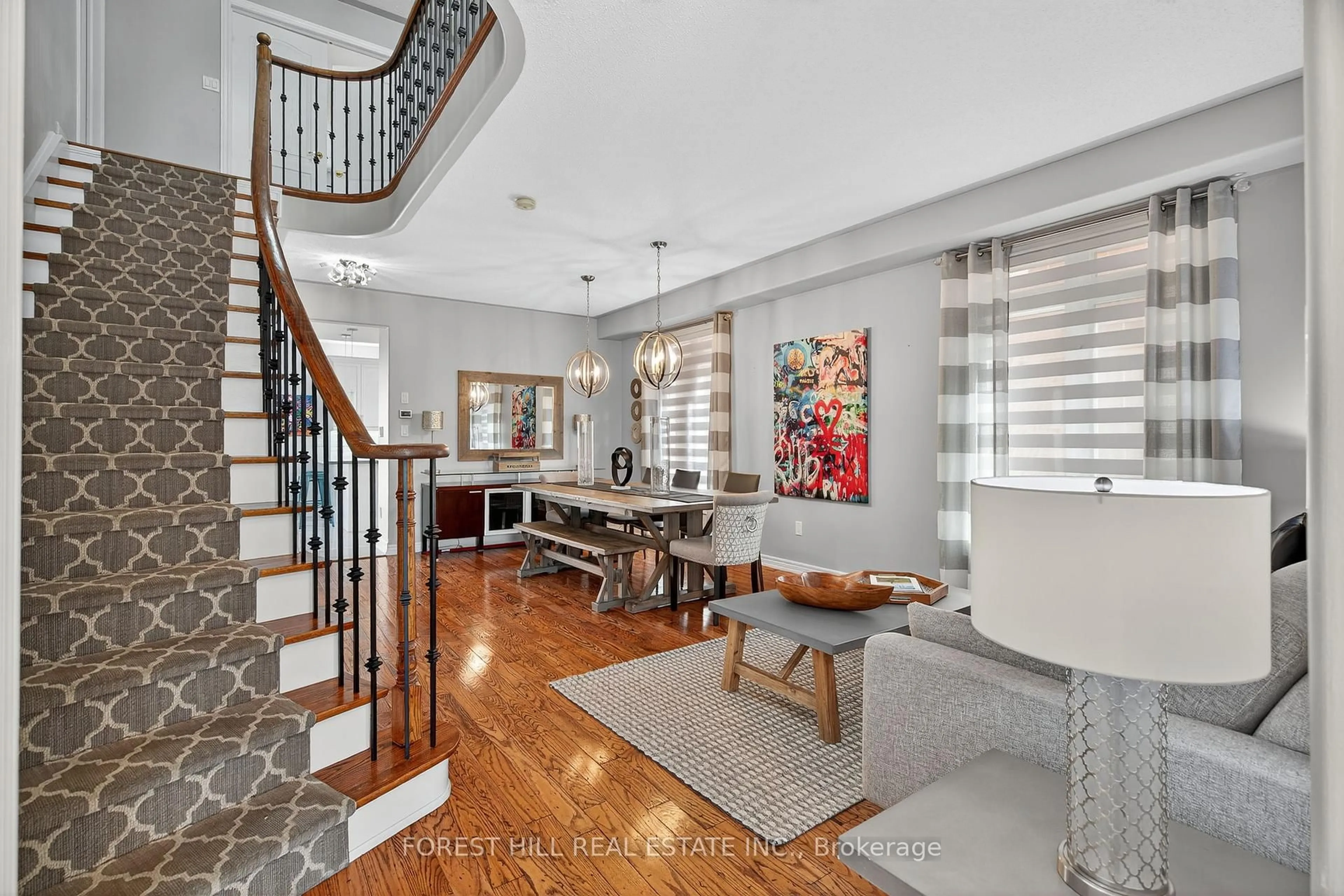 Indoor entryway for 54 Hendel Dr, Vaughan Ontario L4J 9H7