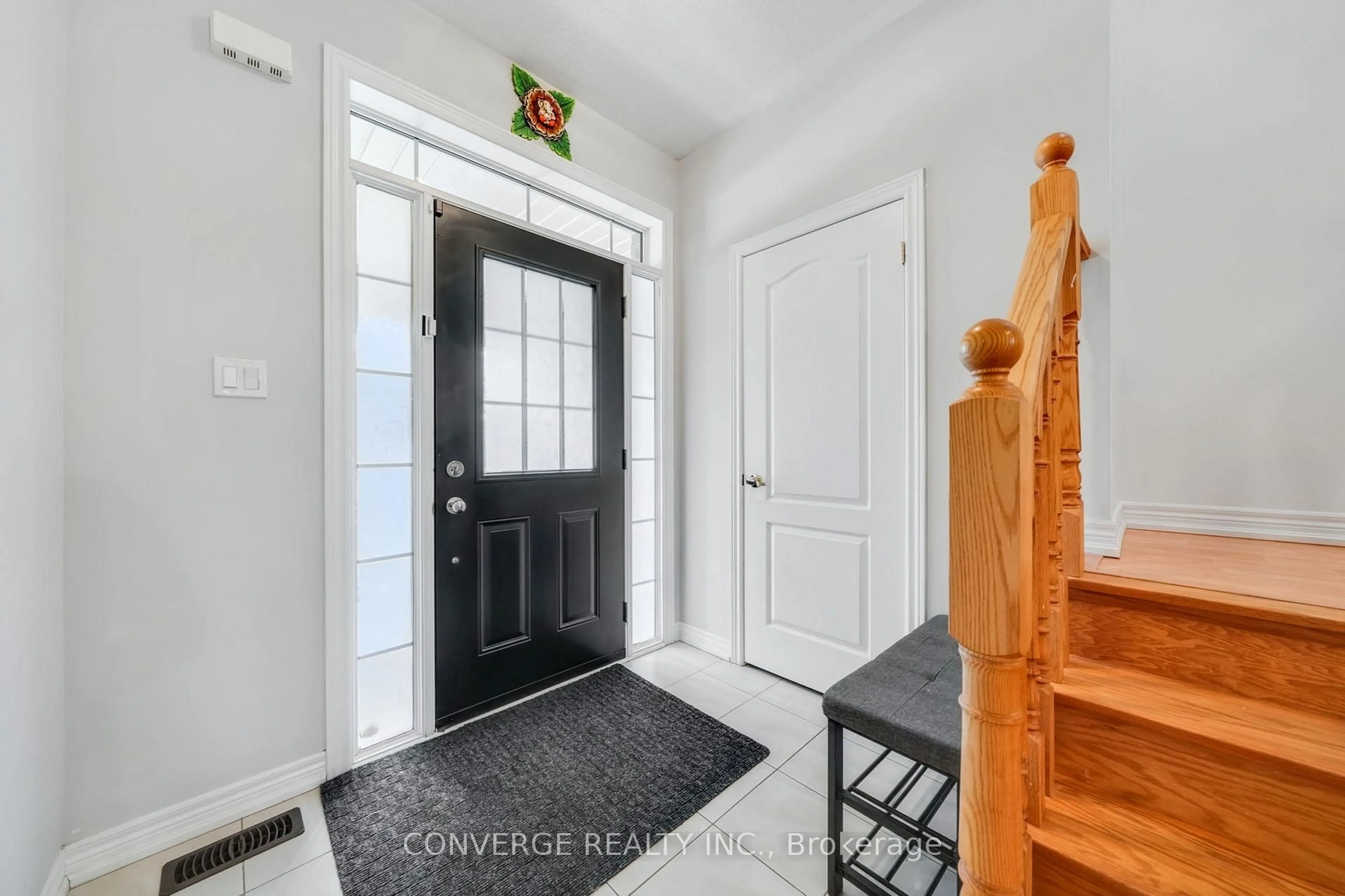 Indoor entryway for 72 Greenwood Dr, Essa Ontario L0M 1B5