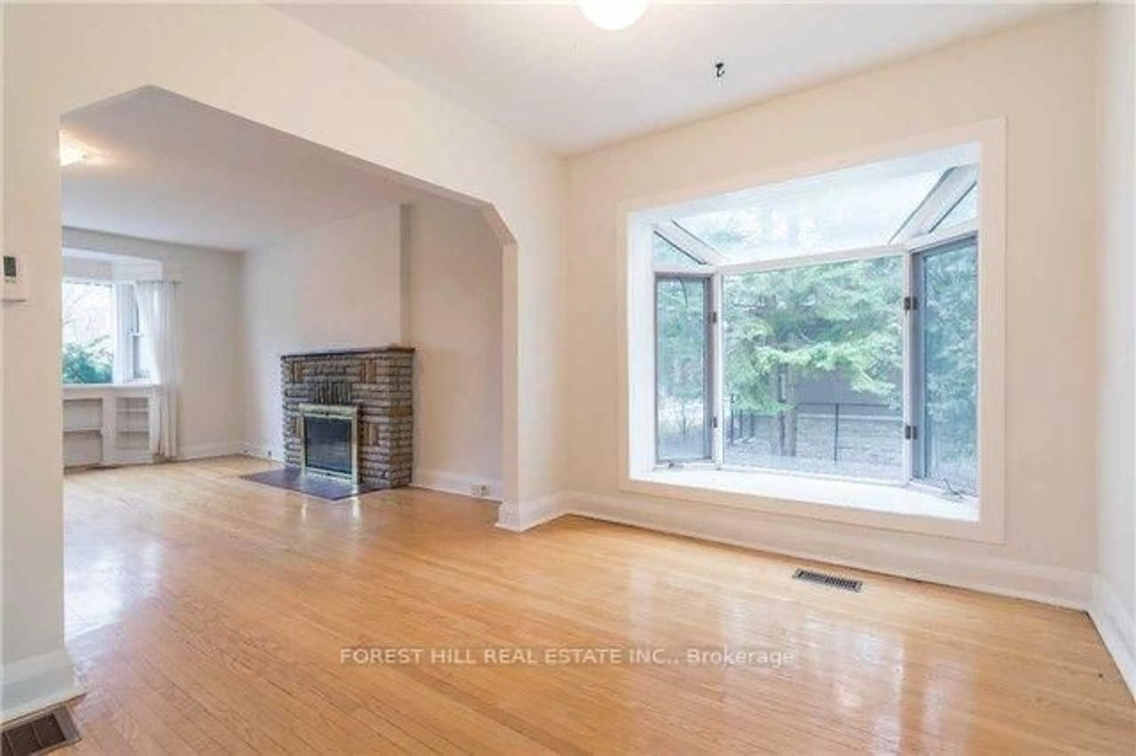 A pic of a room for 90 Arnold Ave, Vaughan Ontario L4J 1B5