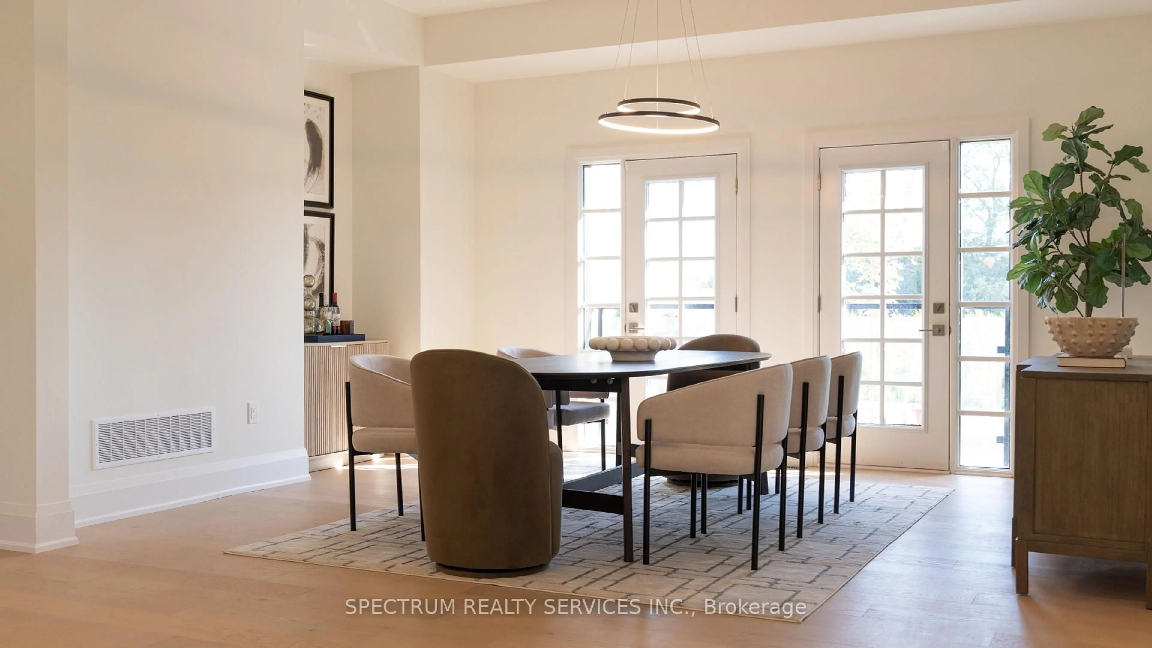 Dining room, ceramic/tile floor for 1010 Elgin Mills Rd, Richmond Hill Ontario L4S 1M4