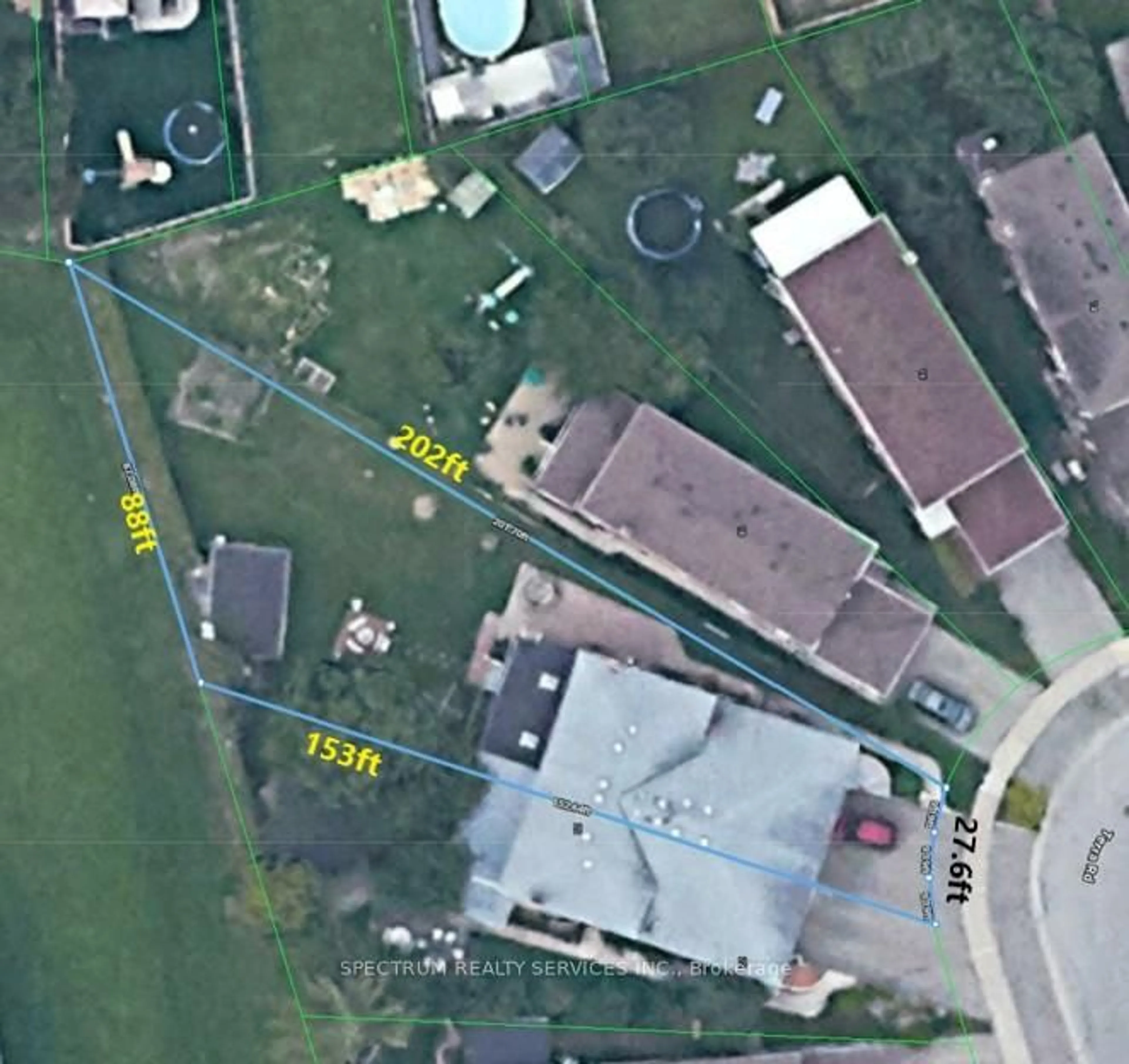 A pic from outside/outdoor area/front of a property/back of a property/a pic from drone, street for 20 Terra Rd, Vaughan Ontario L4L 3J5
