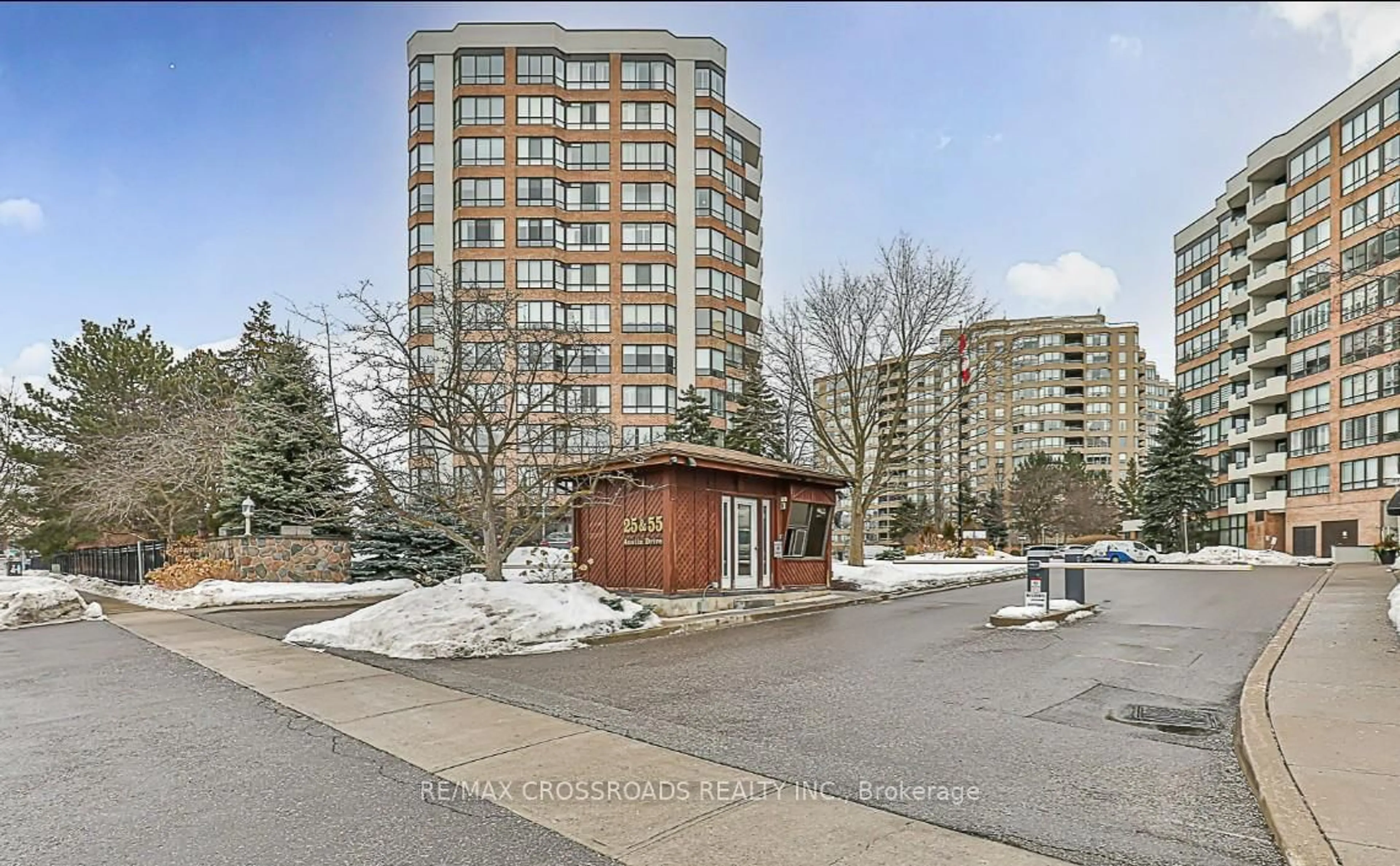 Unknown for 25 Austin Dr #823, Markham Ontario L3R 8H4