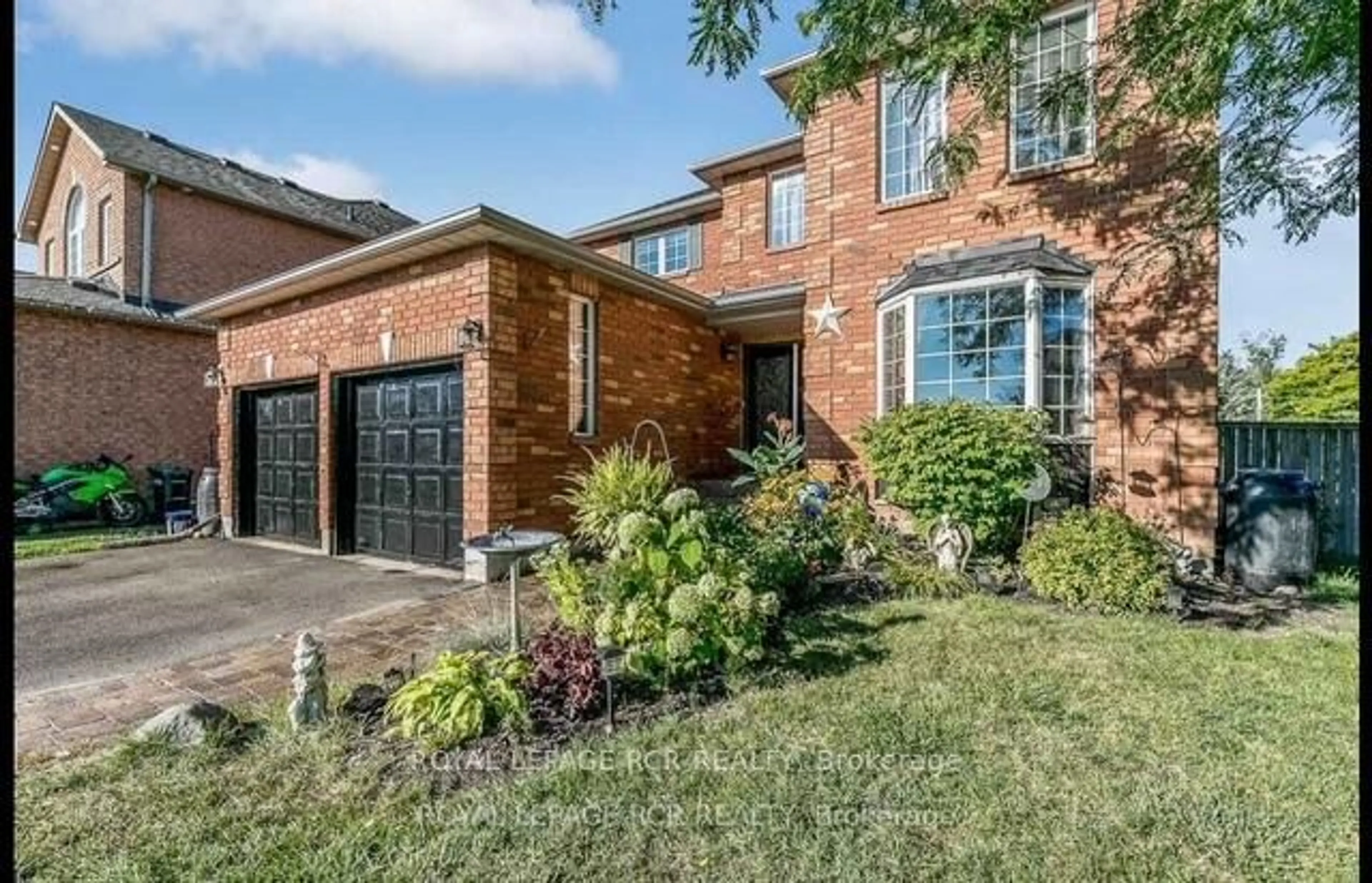 Home with brick exterior material, street for 22 Coburn Cres, New Tecumseth Ontario L0G 1A0