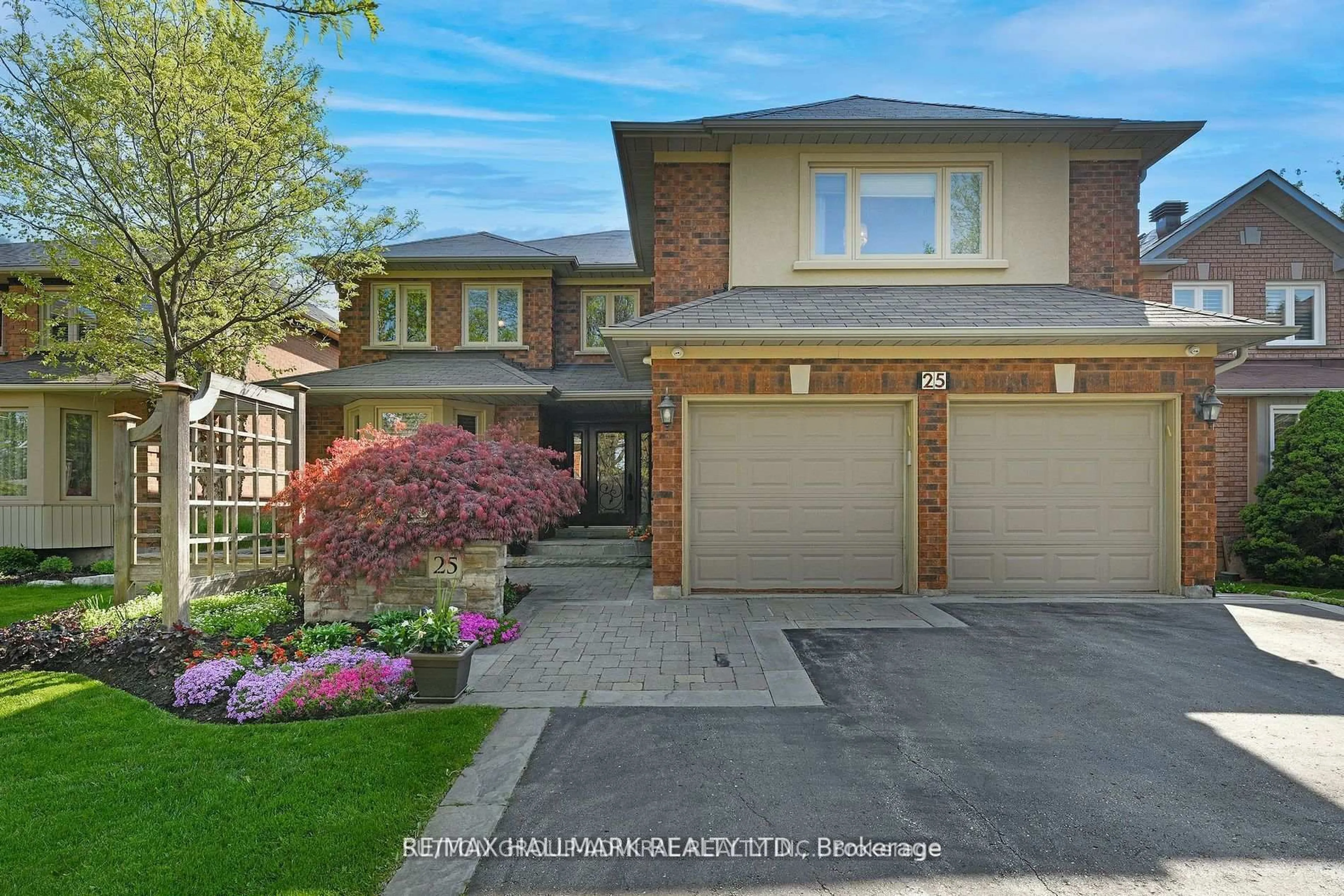 Home with brick exterior material, street for 25 Grenadier Cres, Vaughan Ontario L4J 7V8