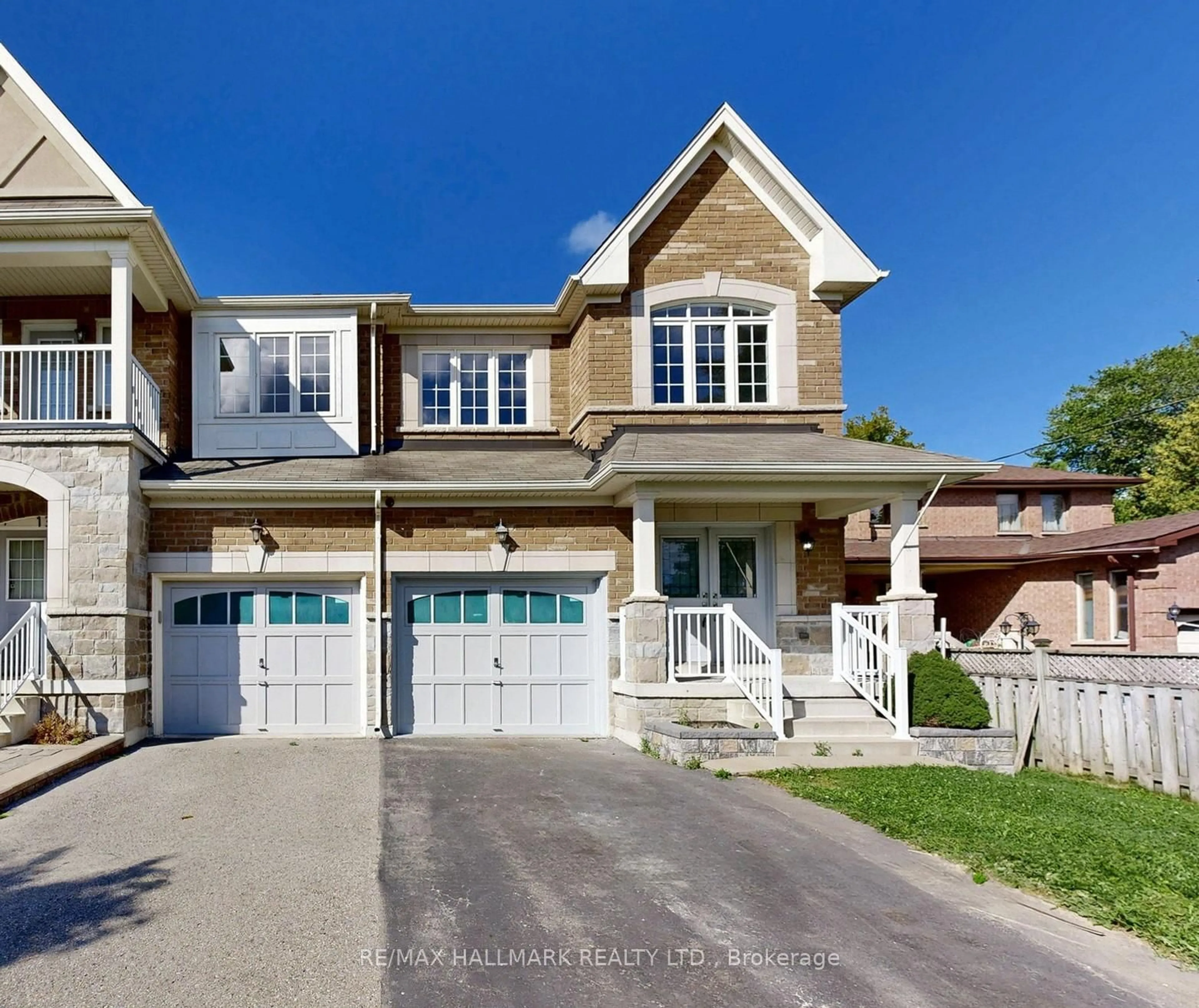 Home with brick exterior material, street for 138 Olde Bayview Ave, Richmond Hill Ontario L4E 3C7