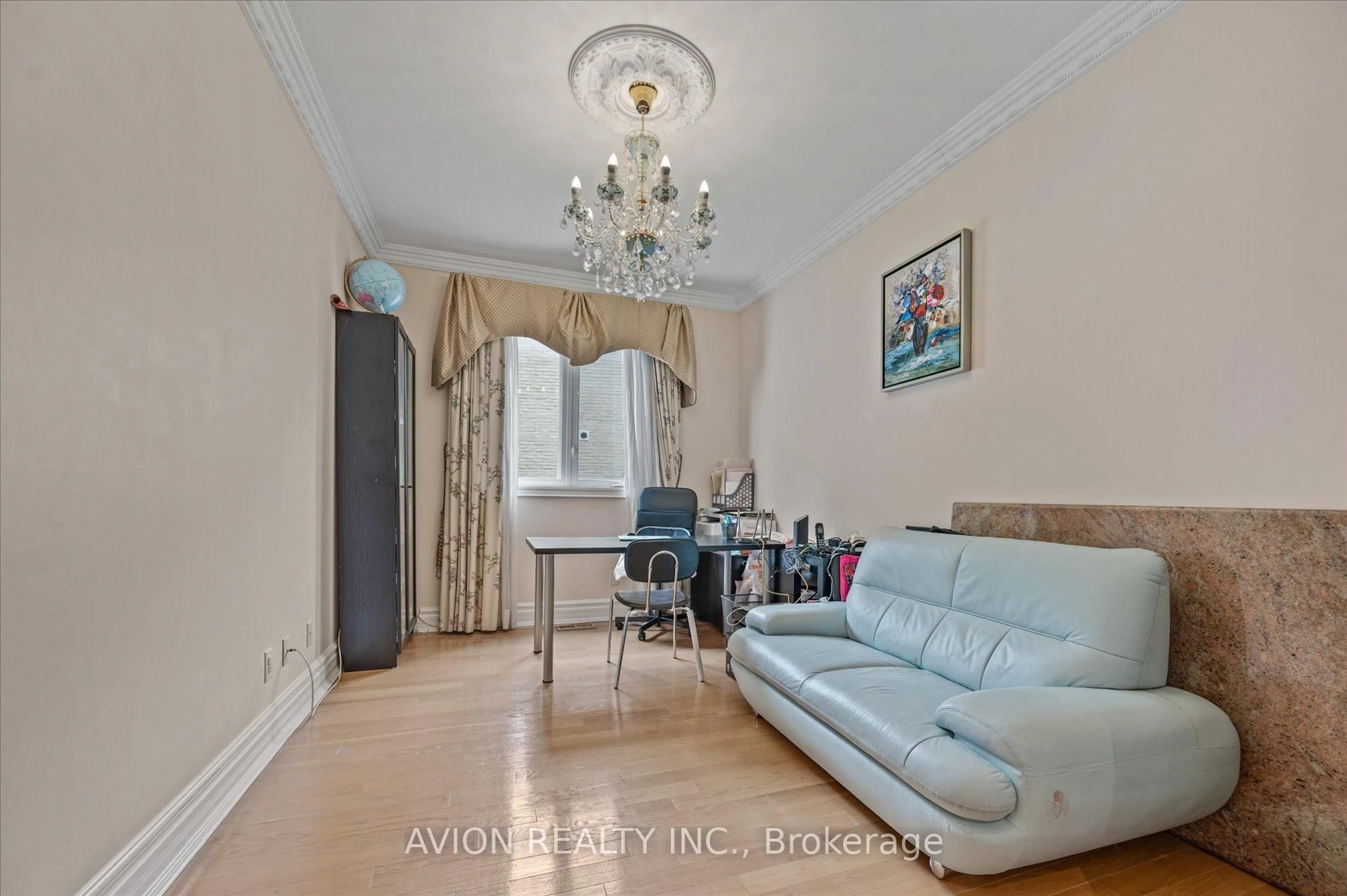 A pic of a room for 55 Frybrook Cres, Richmond Hill Ontario L5B 4B9
