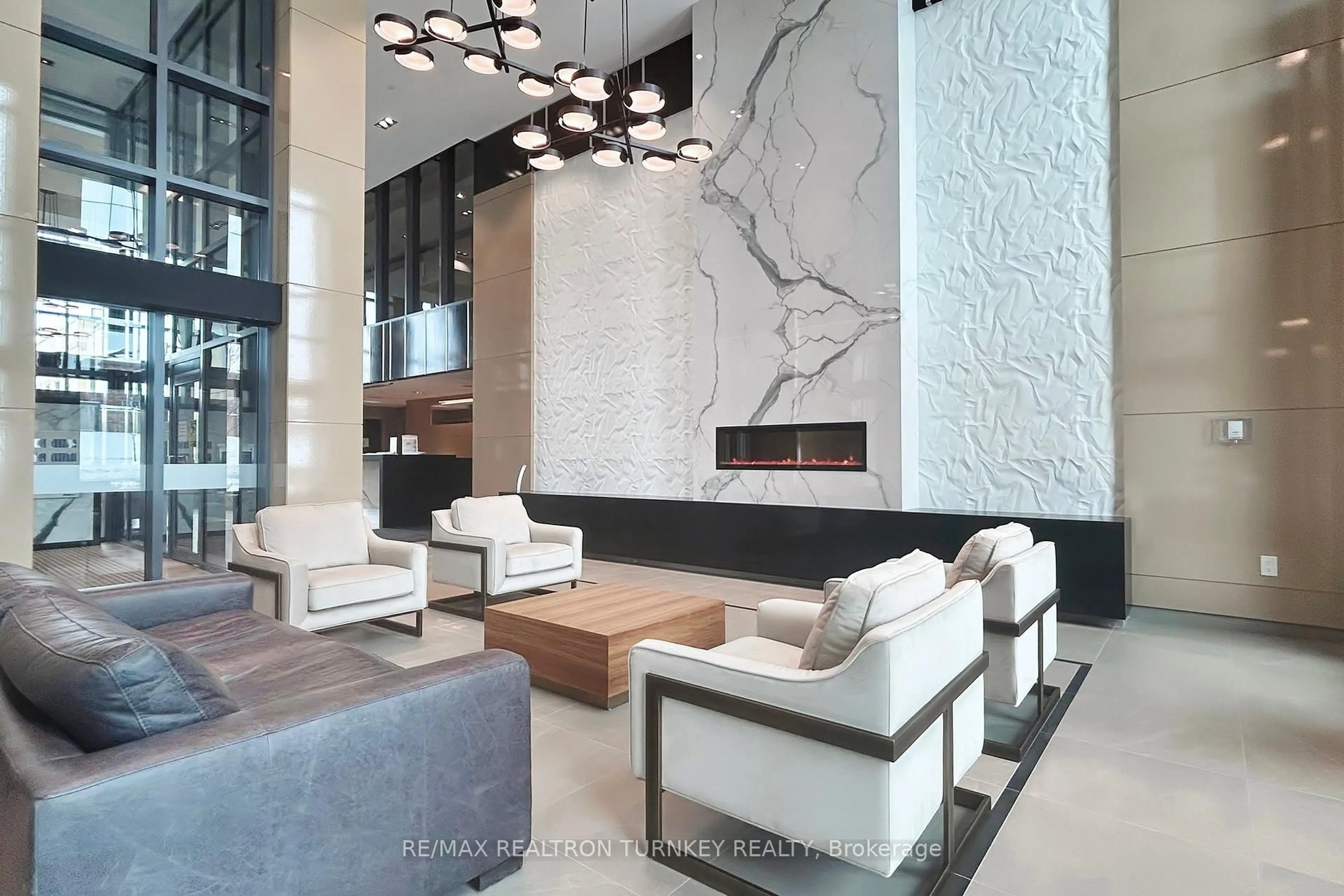 Lobby for 11782 Ninth Line #711, Whitchurch-Stouffville Ontario L4A 5E9