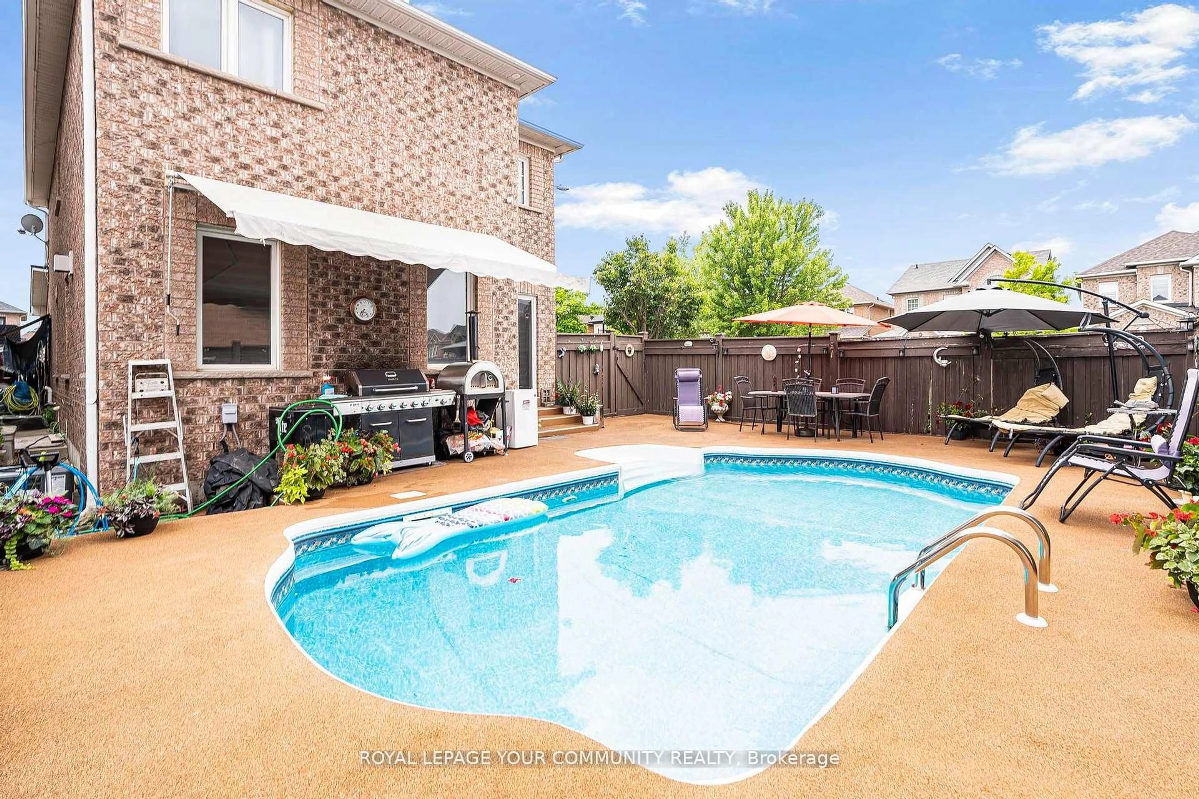 Pool for 68 Goyo Gate, Vaughan Ontario L6A 3T3