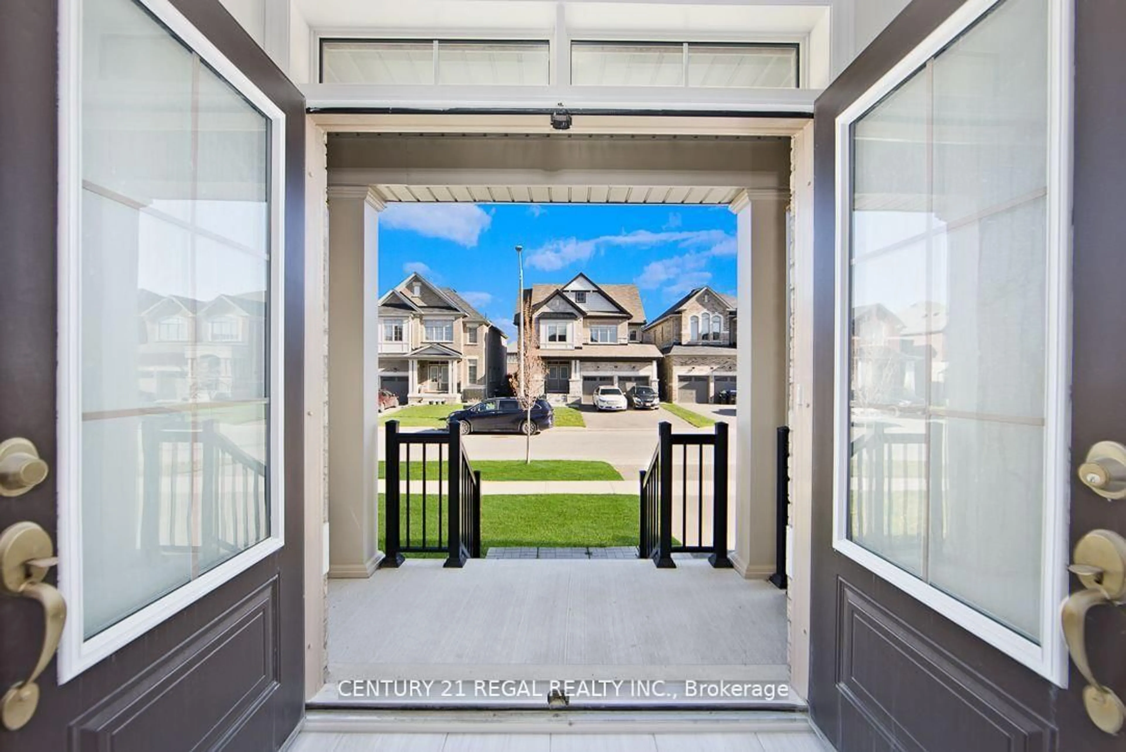 Indoor entryway for 968 Wickham Rd, Innisfil Ontario L9S 0N5
