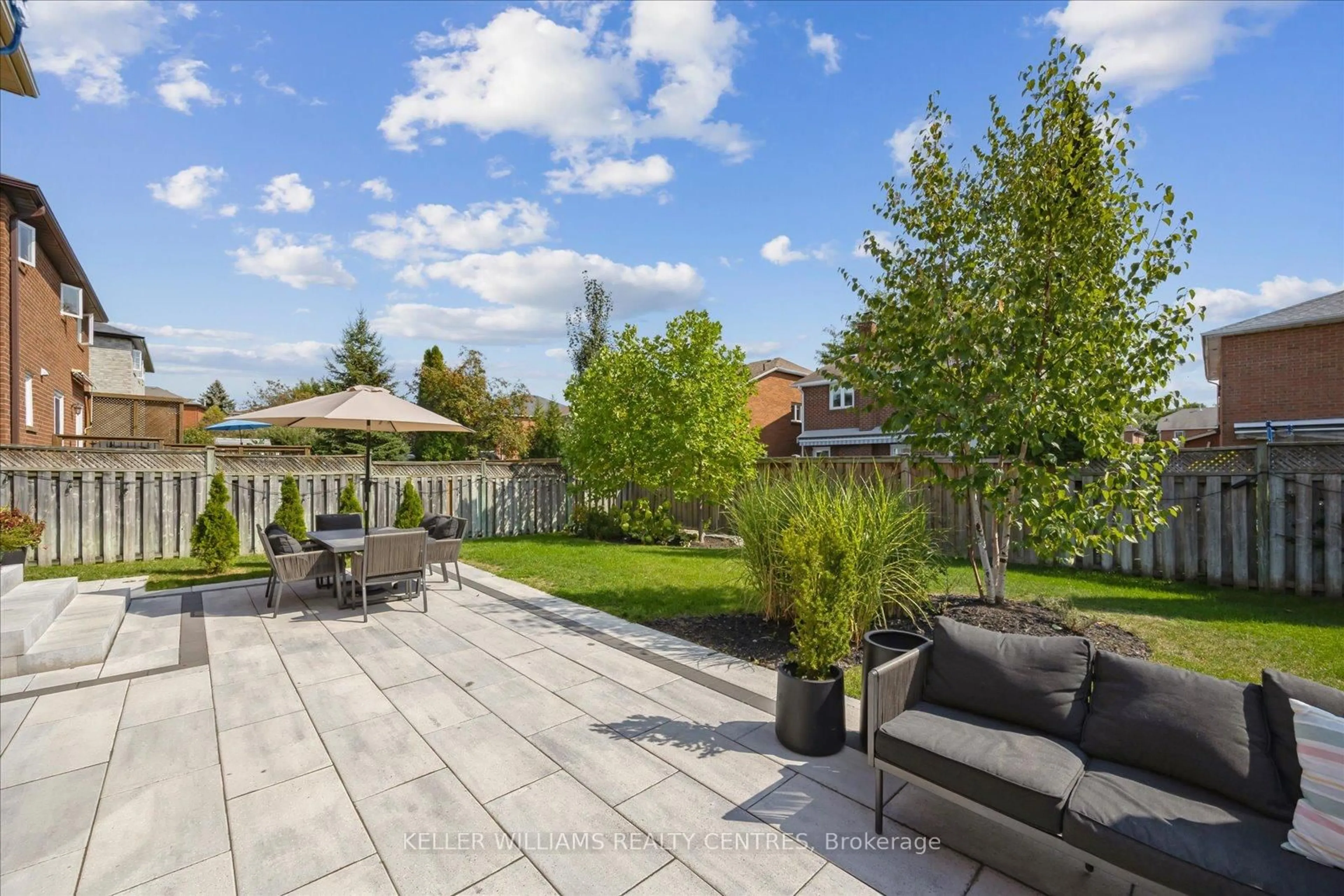 Patio, street for 47 Whitburn Cres, Vaughan Ontario L6A 1M7