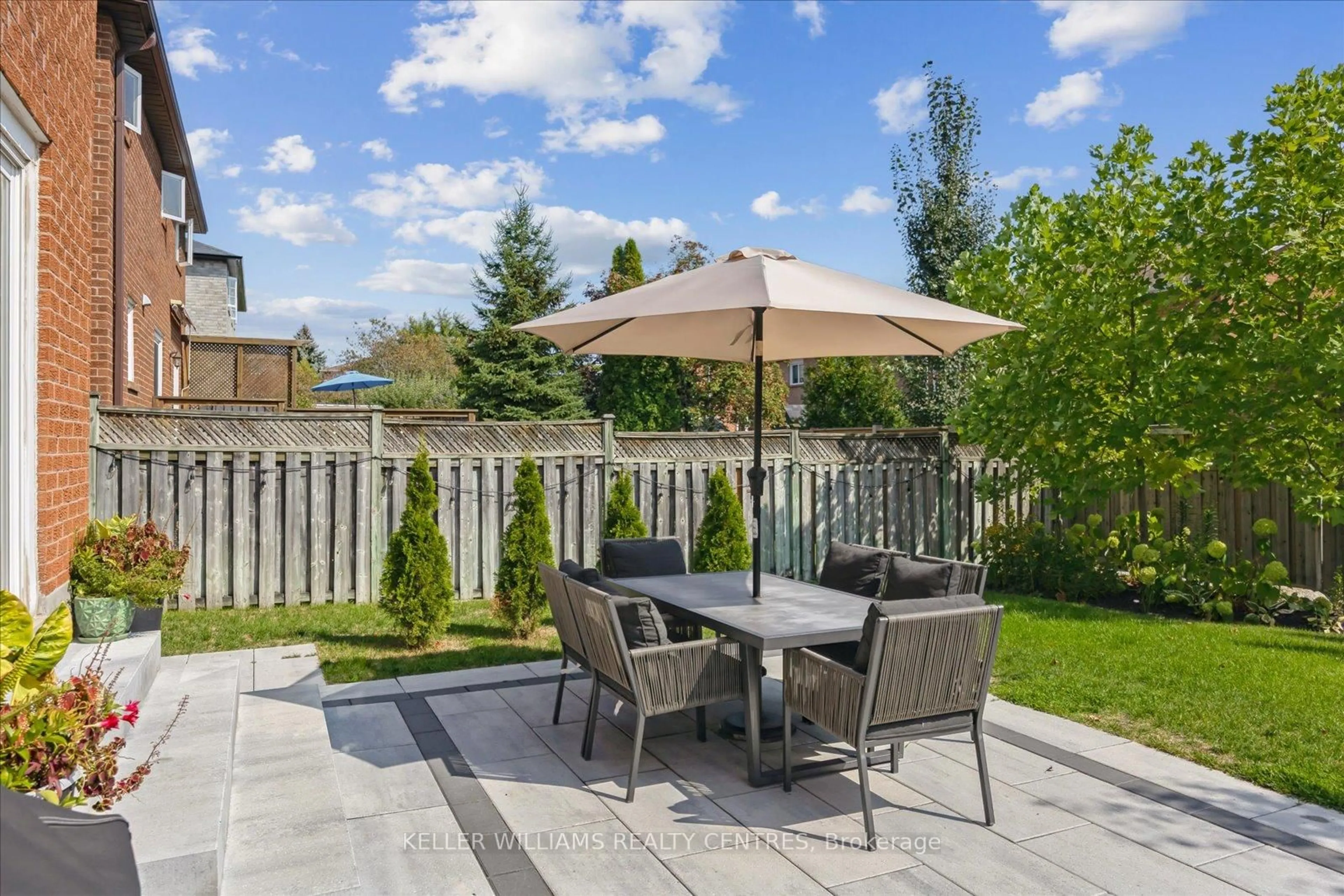 Patio, street for 47 Whitburn Cres, Vaughan Ontario L6A 1M7