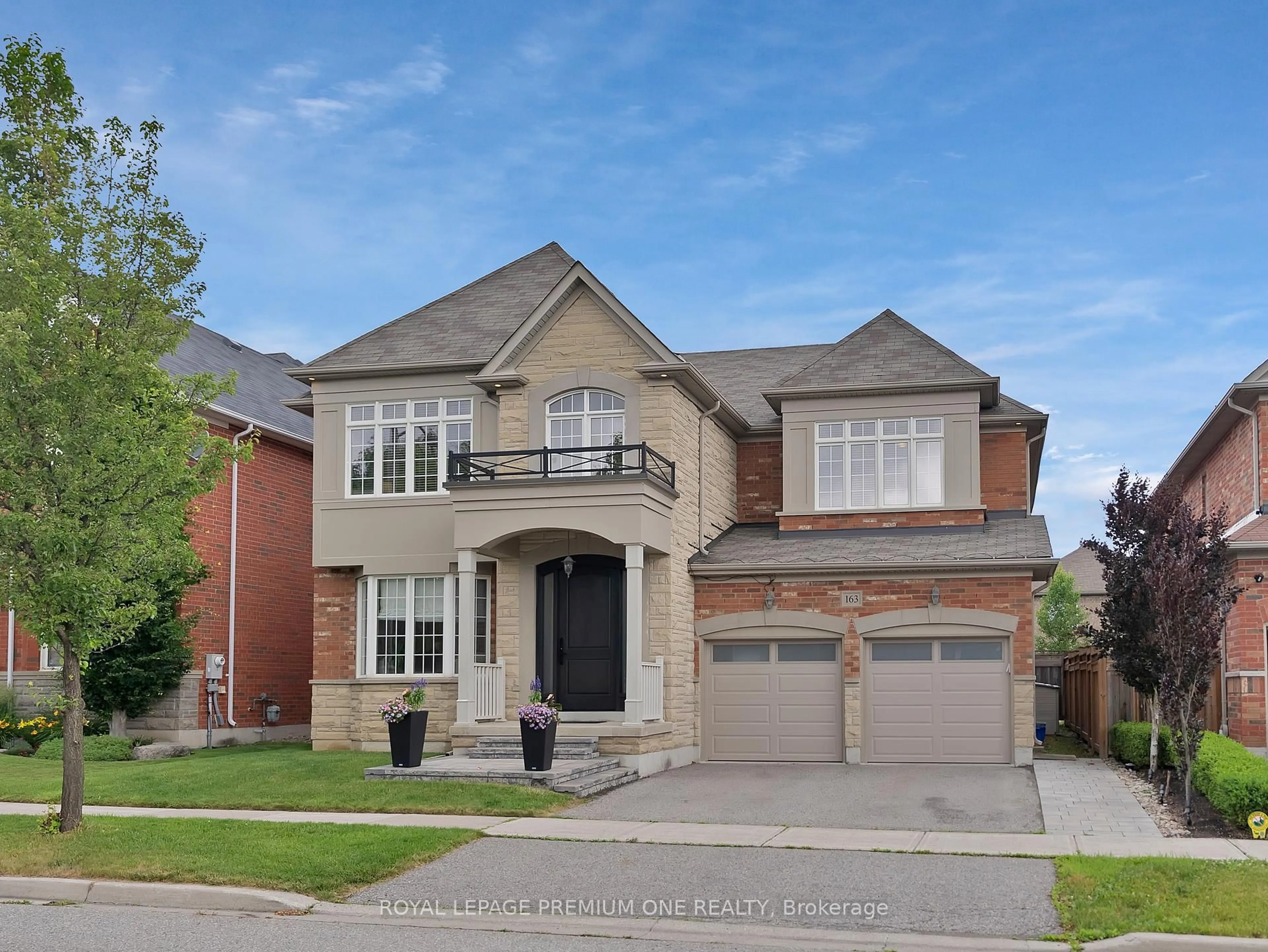 Home with brick exterior material, street for 163 Tonner Cres, Aurora Ontario L4G 0G8