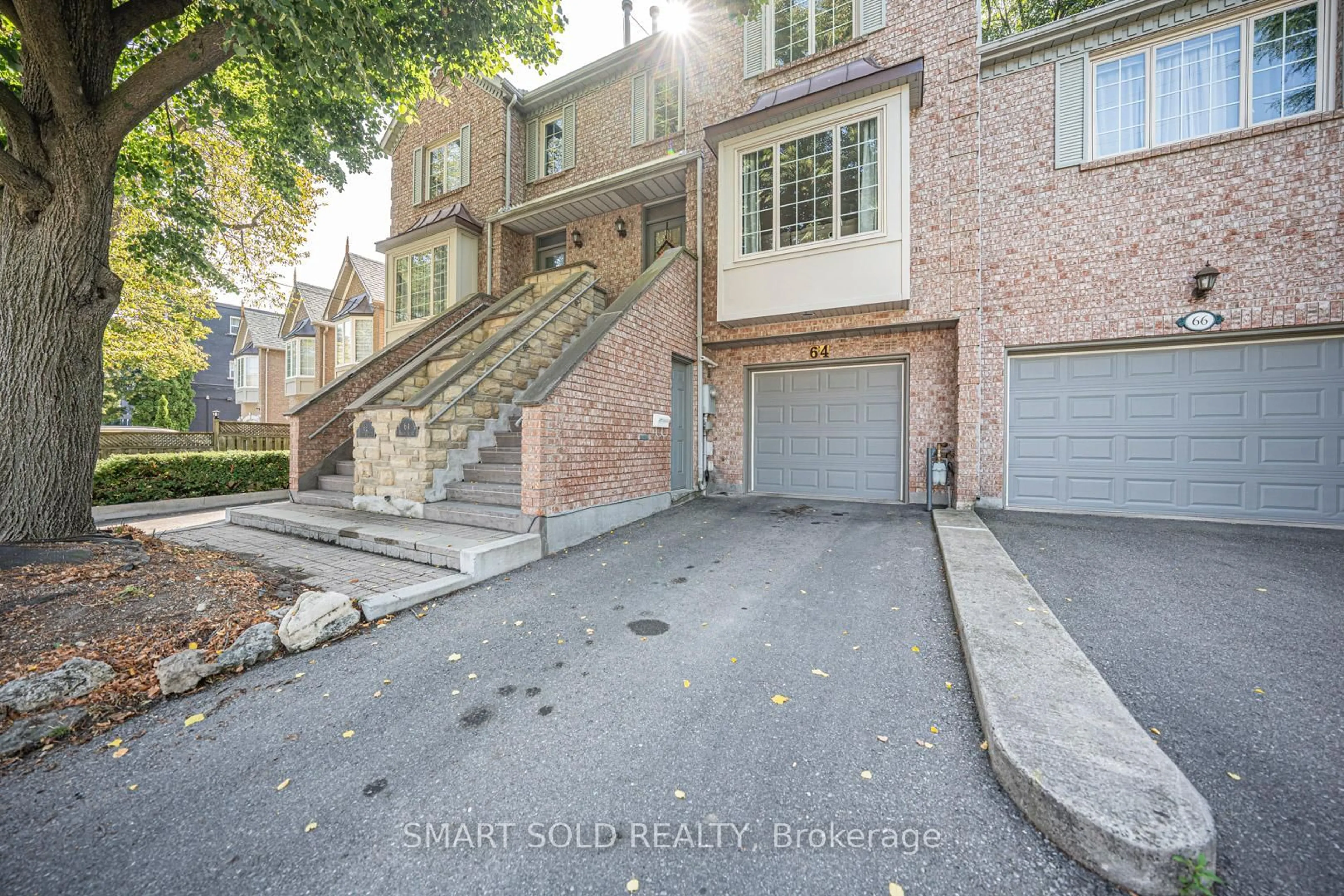 Unknown for 64 Benson Ave, Richmond Hill Ontario L4C 4E6