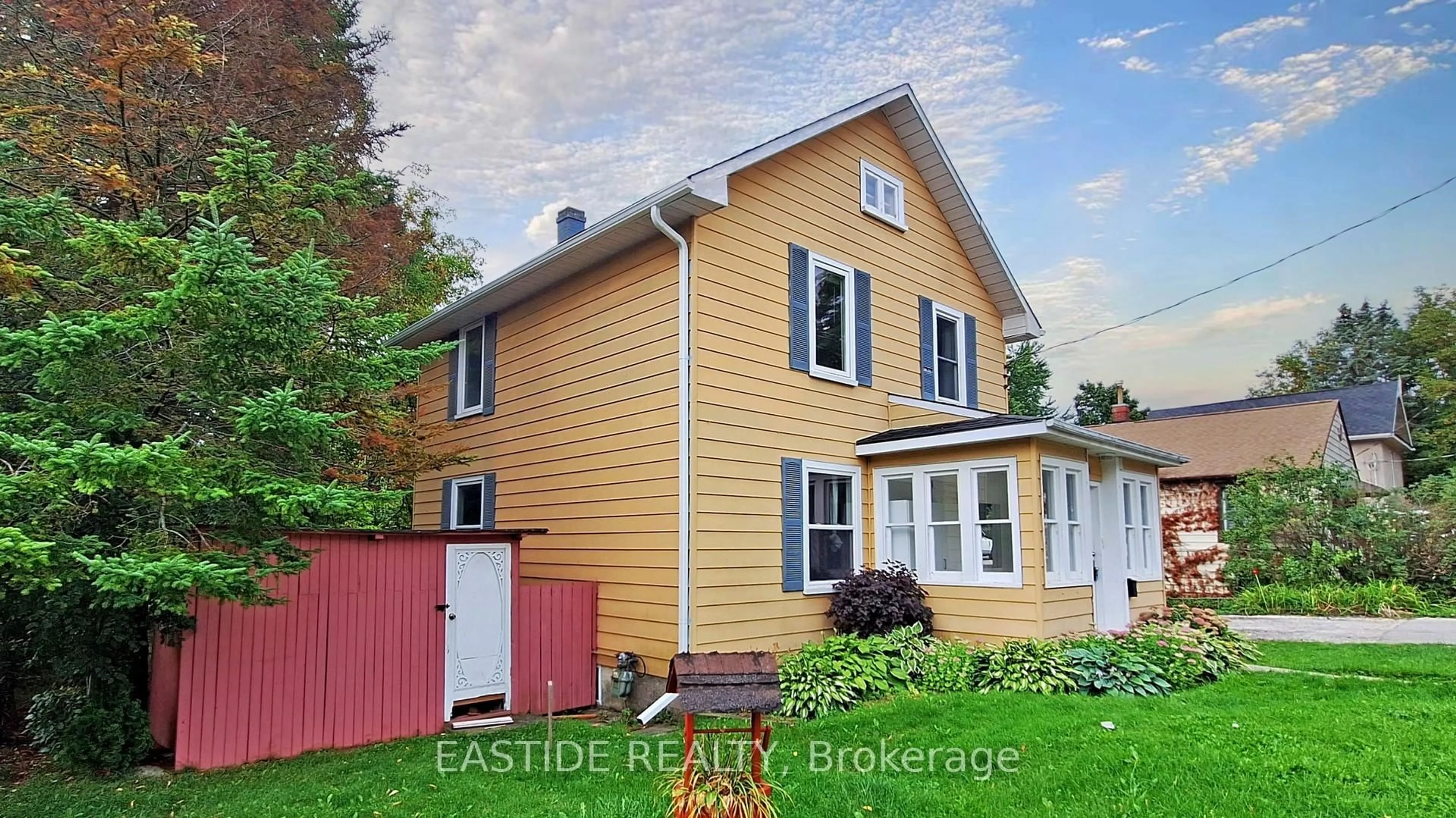 Unknown for 334 Andrew St, Newmarket Ontario L3Y 1H3
