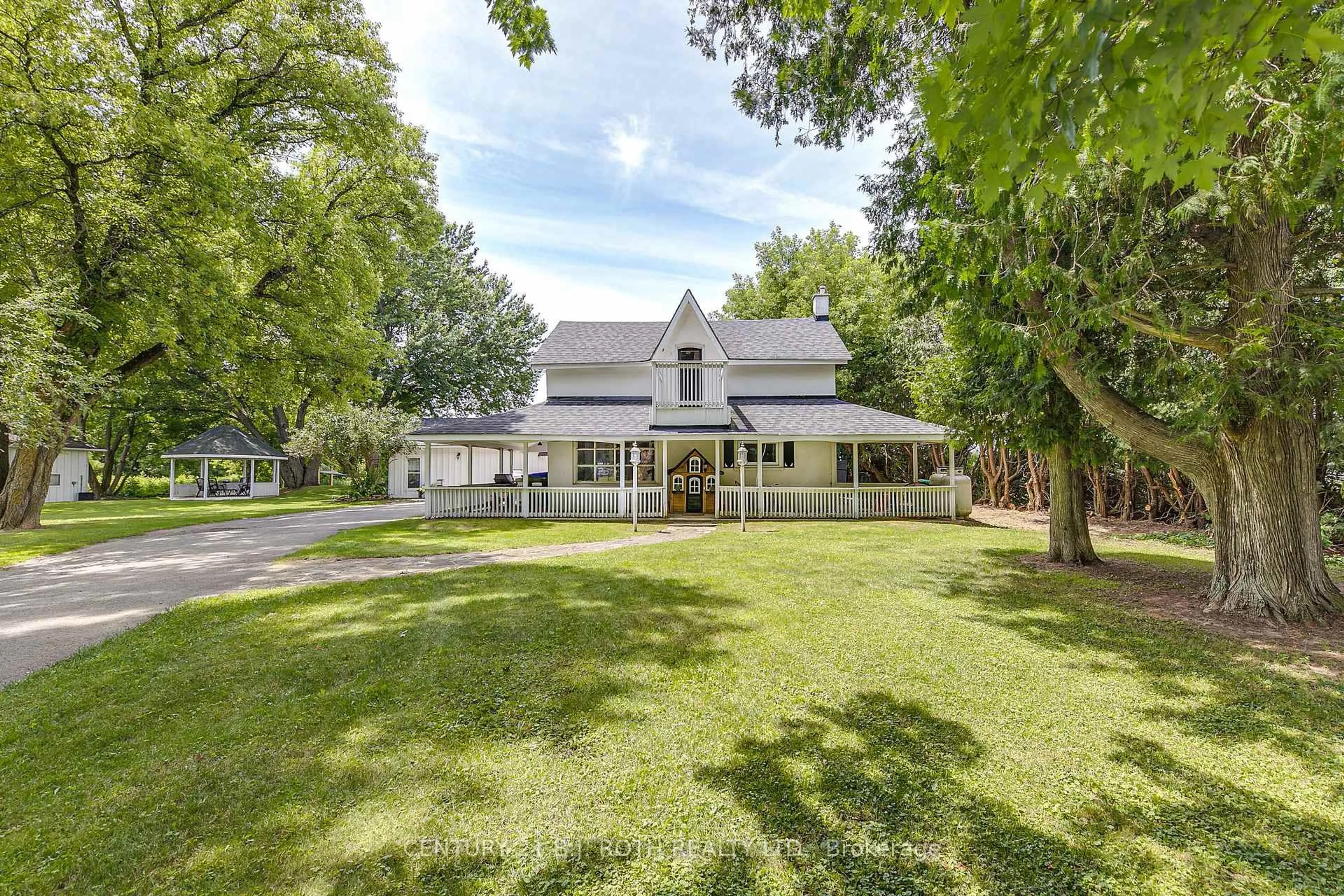 A pic from outside/outdoor area/front of a property/back of a property/a pic from drone, unknown for 17 Denney Dr, Essa Ontario L0L 1N0