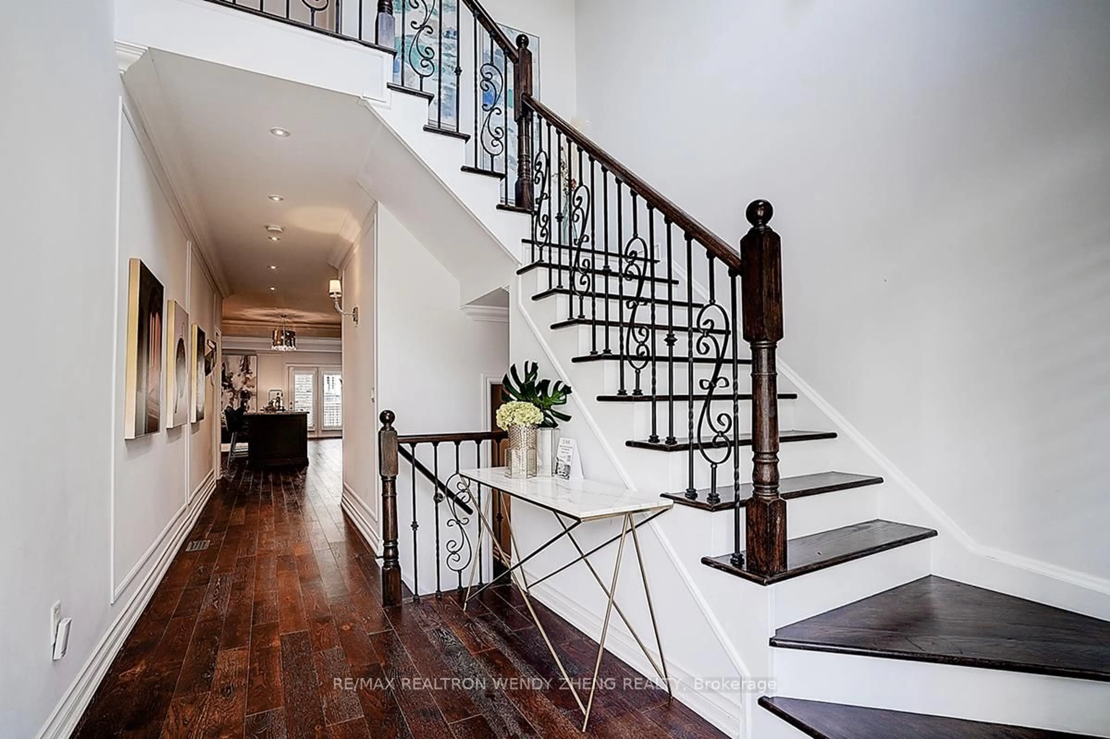 Stairs for 116 Livante Crt, Markham Ontario L6C 0G1