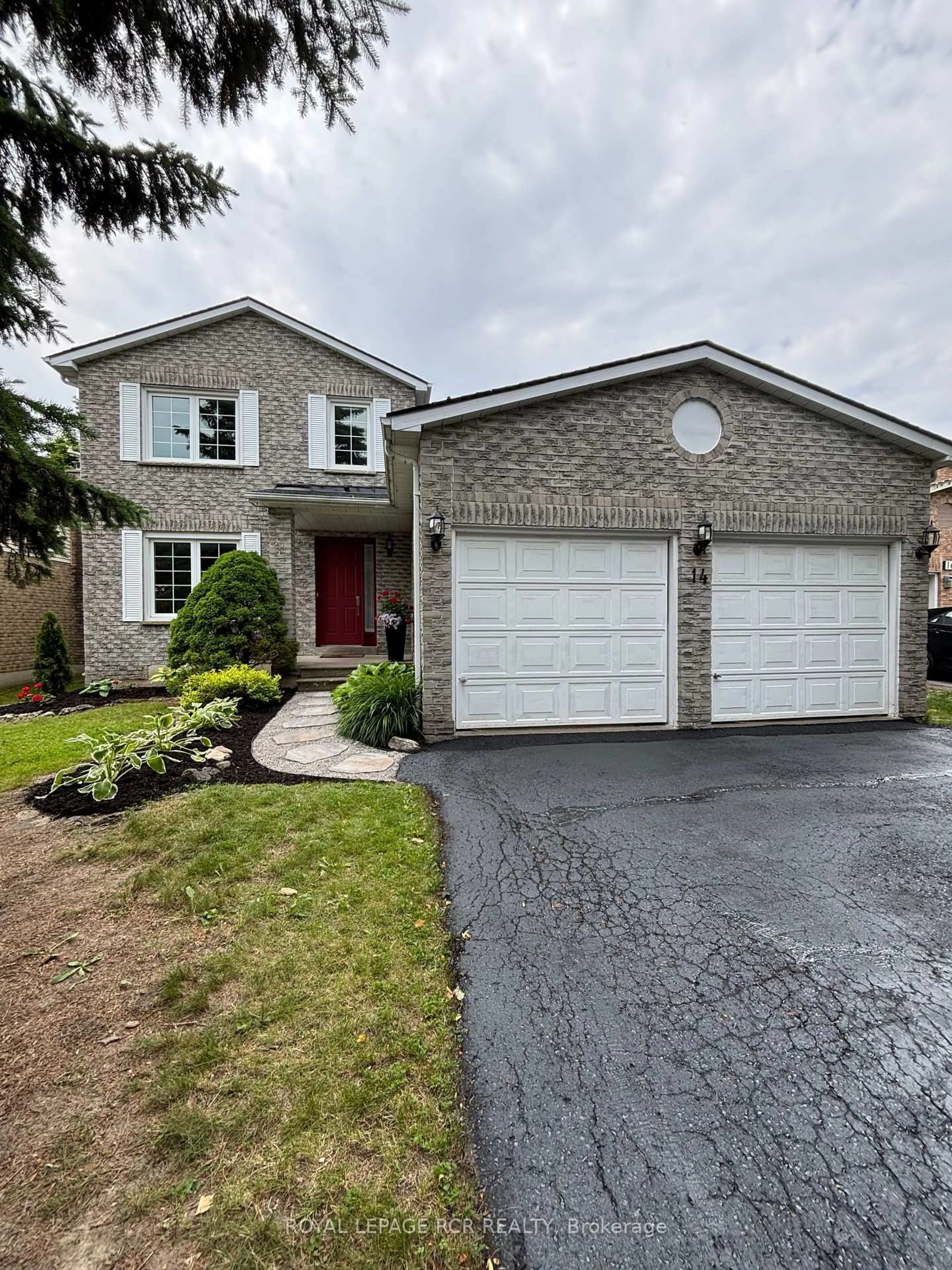 Home with brick exterior material, street for 14 Forrestwood Cres, East Gwillimbury Ontario L9N 1C7