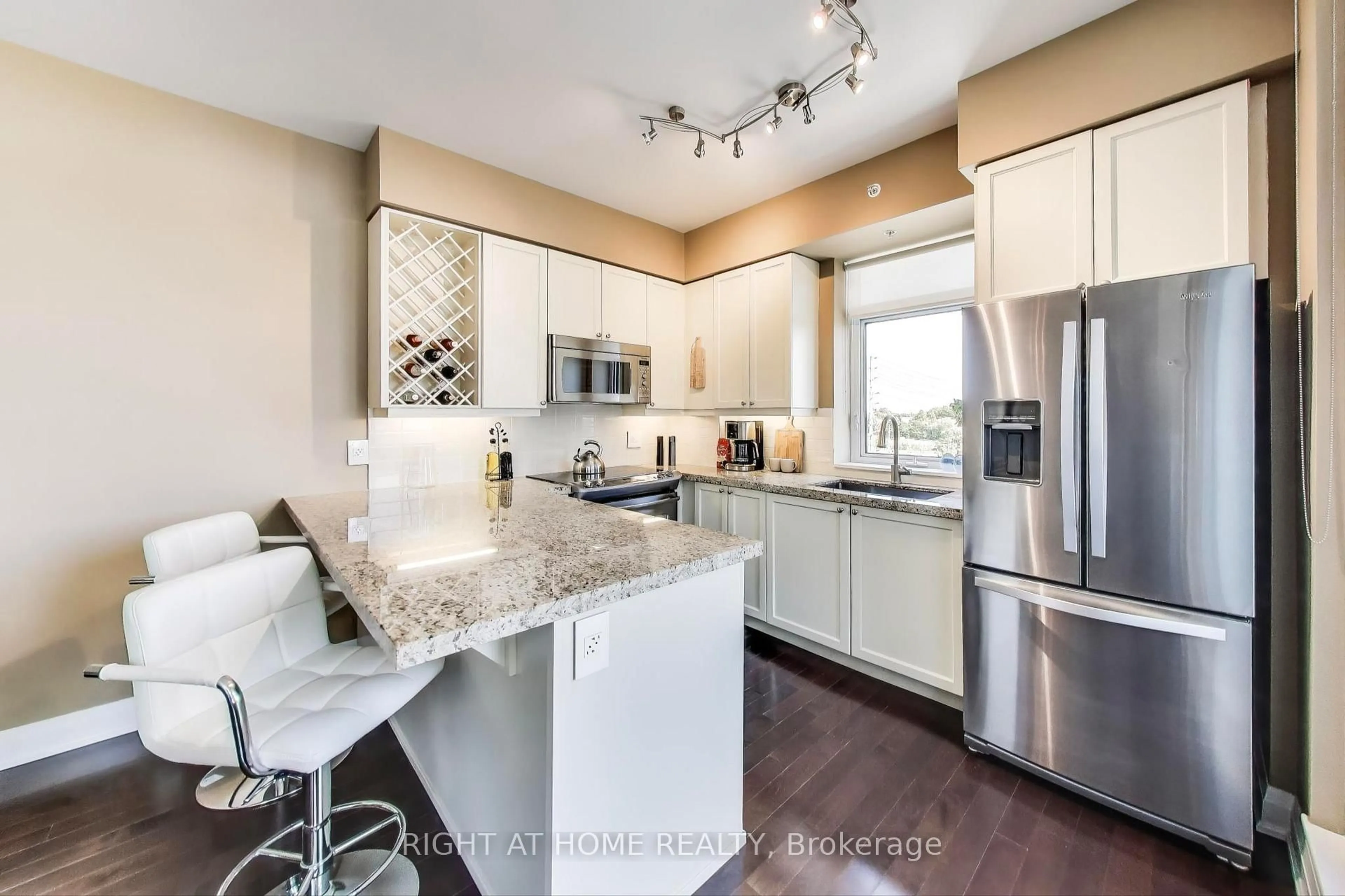 Open concept kitchen, unknown for 12 Woodstream Blvd #317, Vaughan Ontario L4L 8C3