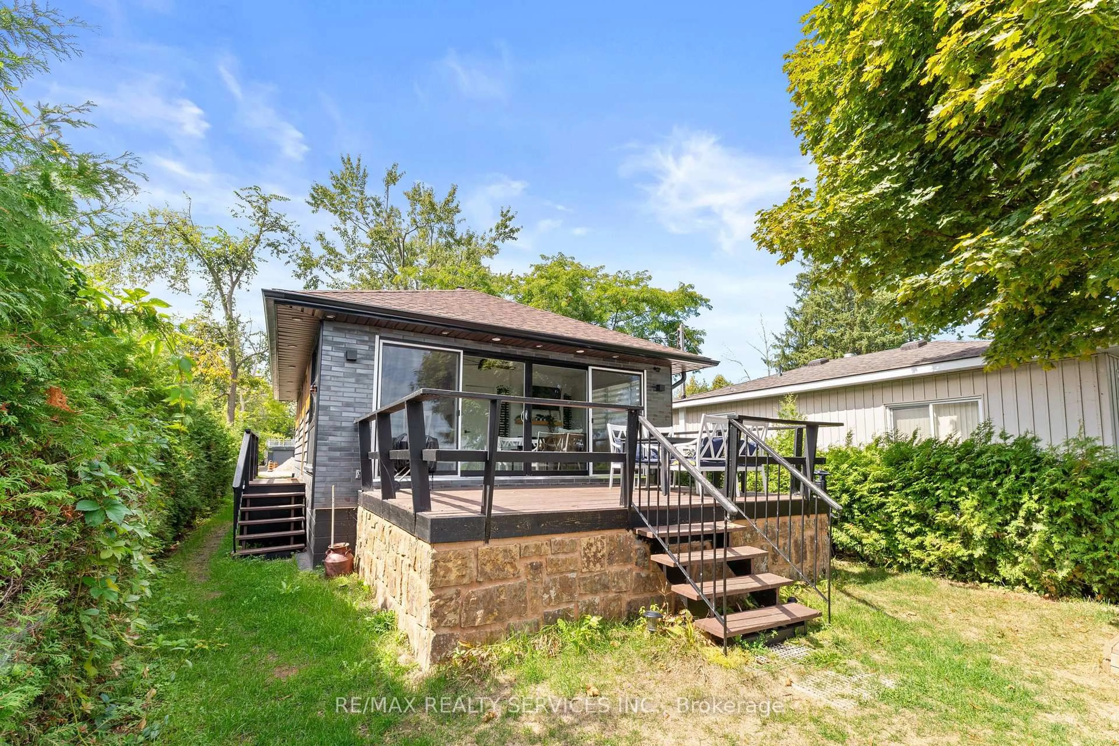 Unknown for 2305 Crystal Beach Rd, Innisfil Ontario L9S 3W8