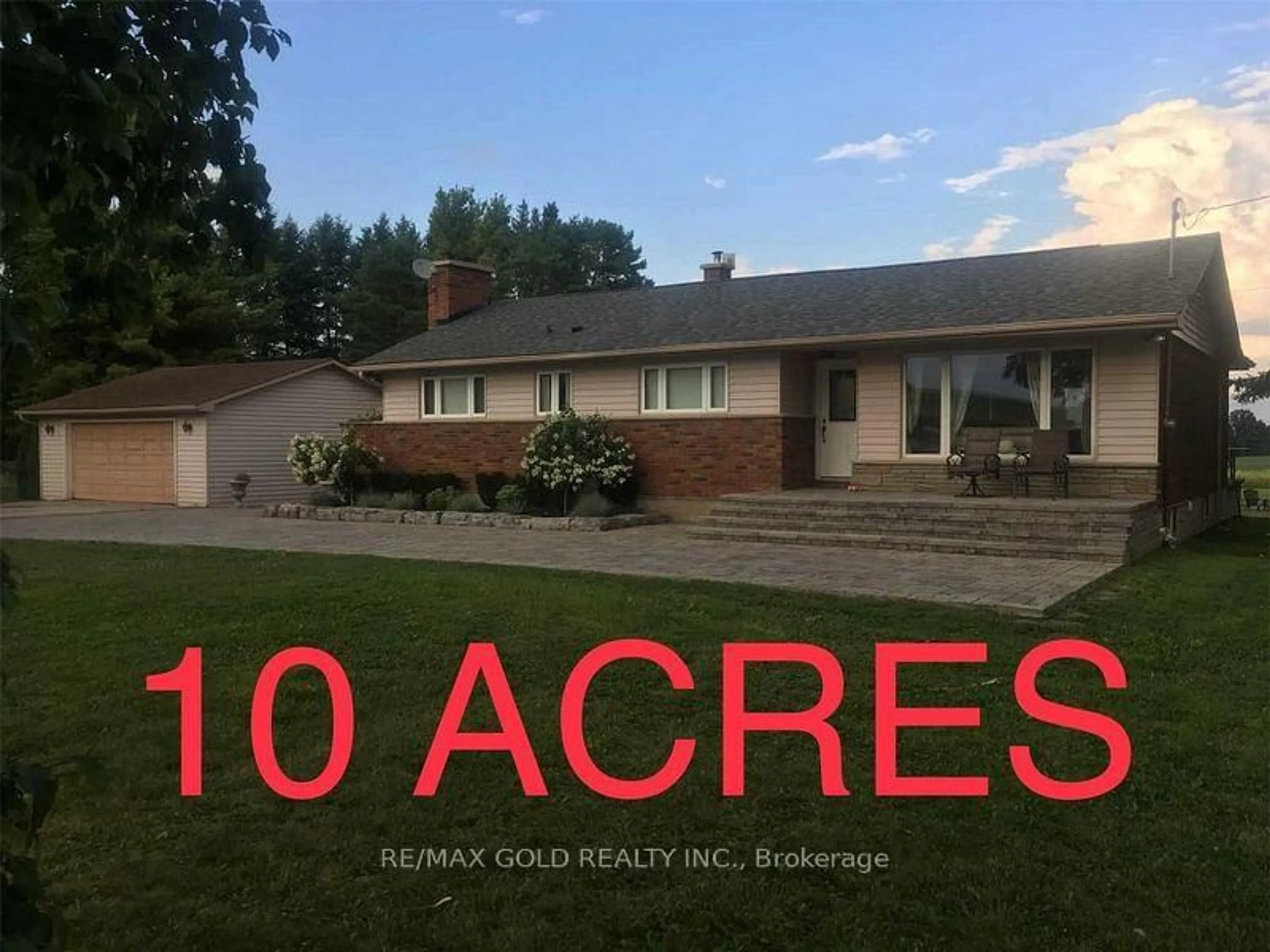 A pic from outside/outdoor area/front of a property/back of a property/a pic from drone, street for 1209 20th Sdrd, New Tecumseth Ontario L0G 1T0