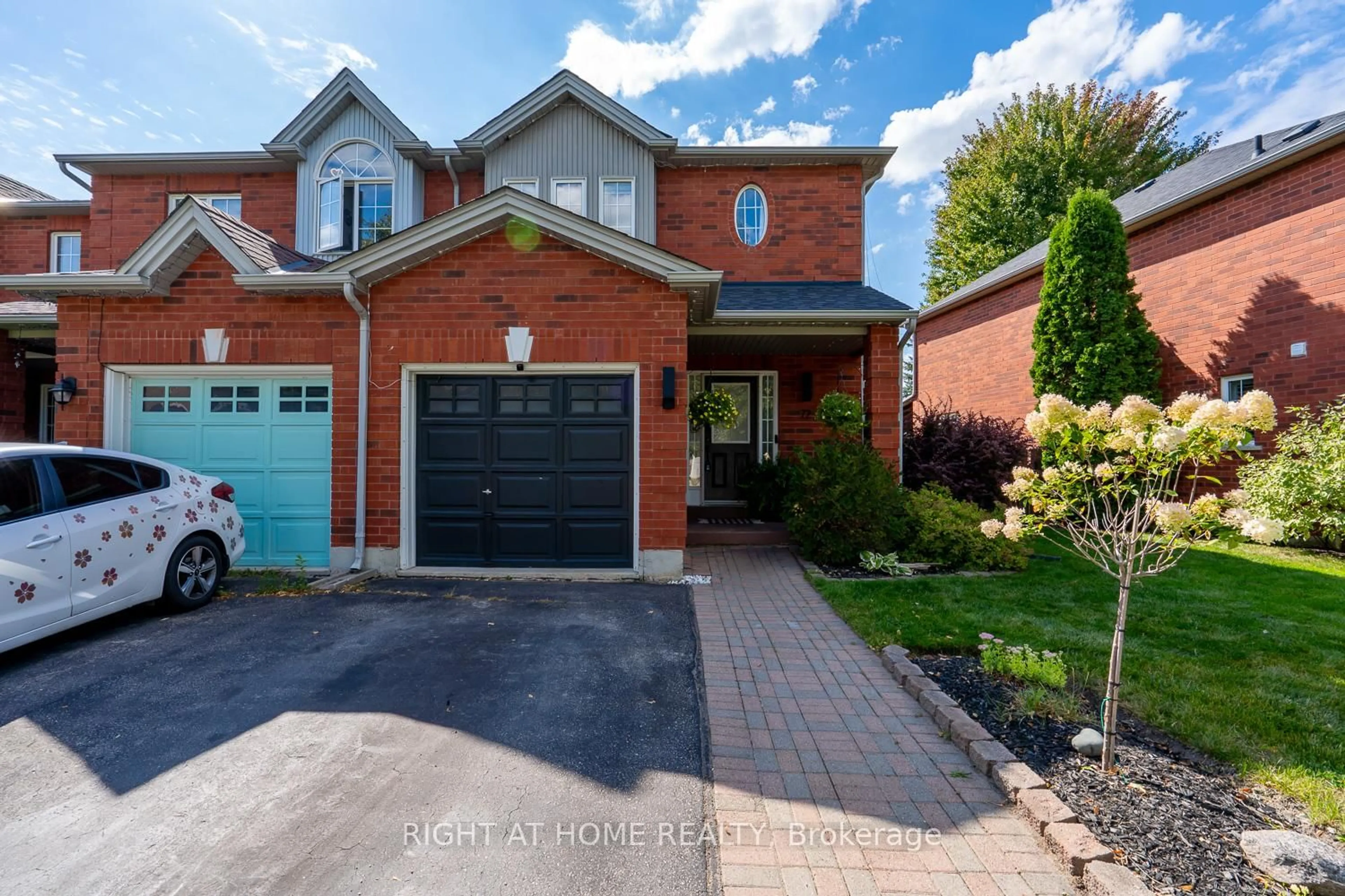 Home with brick exterior material, street for 72 Smith St, New Tecumseth Ontario L9R 1Z9