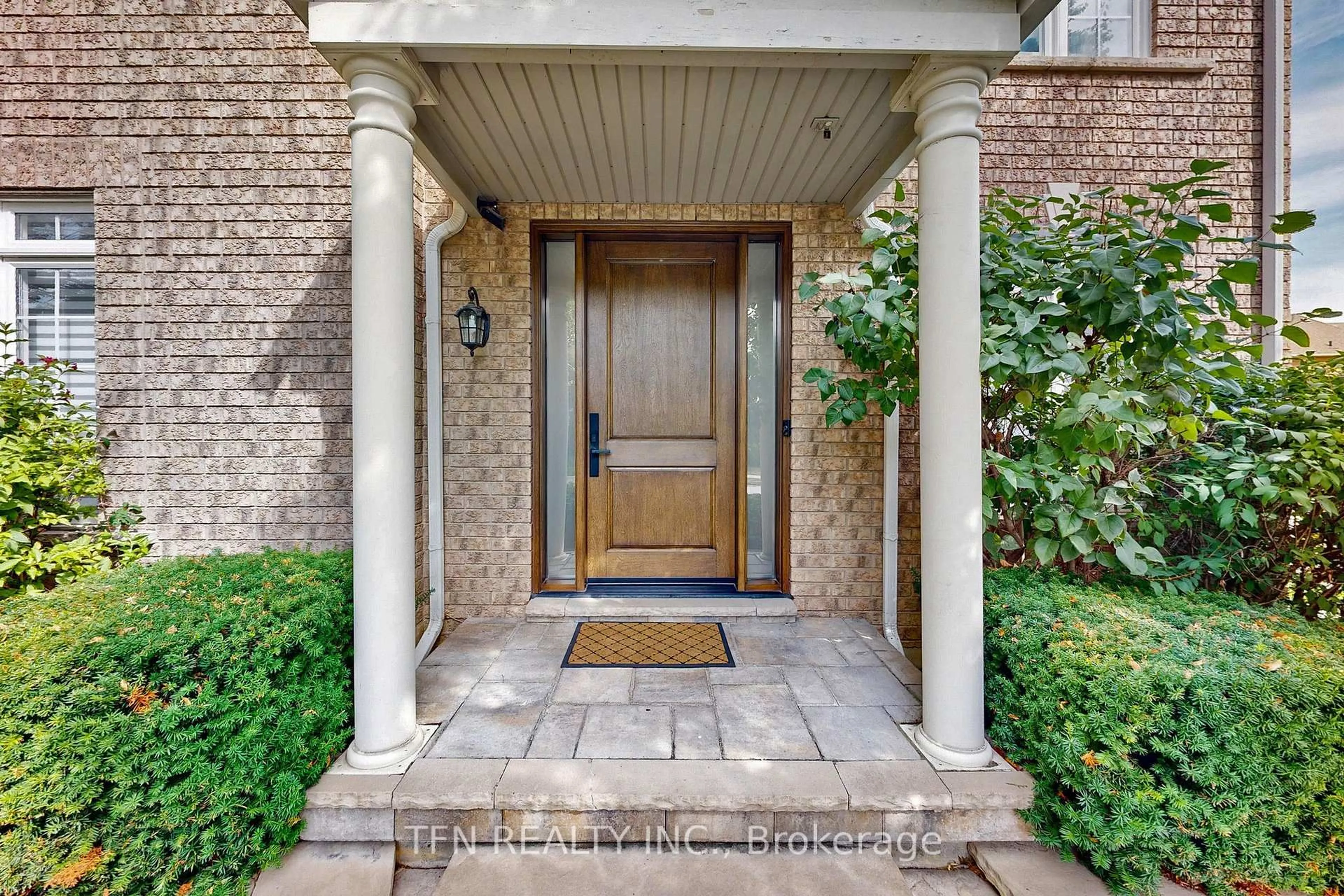 Indoor entryway for 177 Bentoak Cres, Vaughan Ontario L4J 8T4
