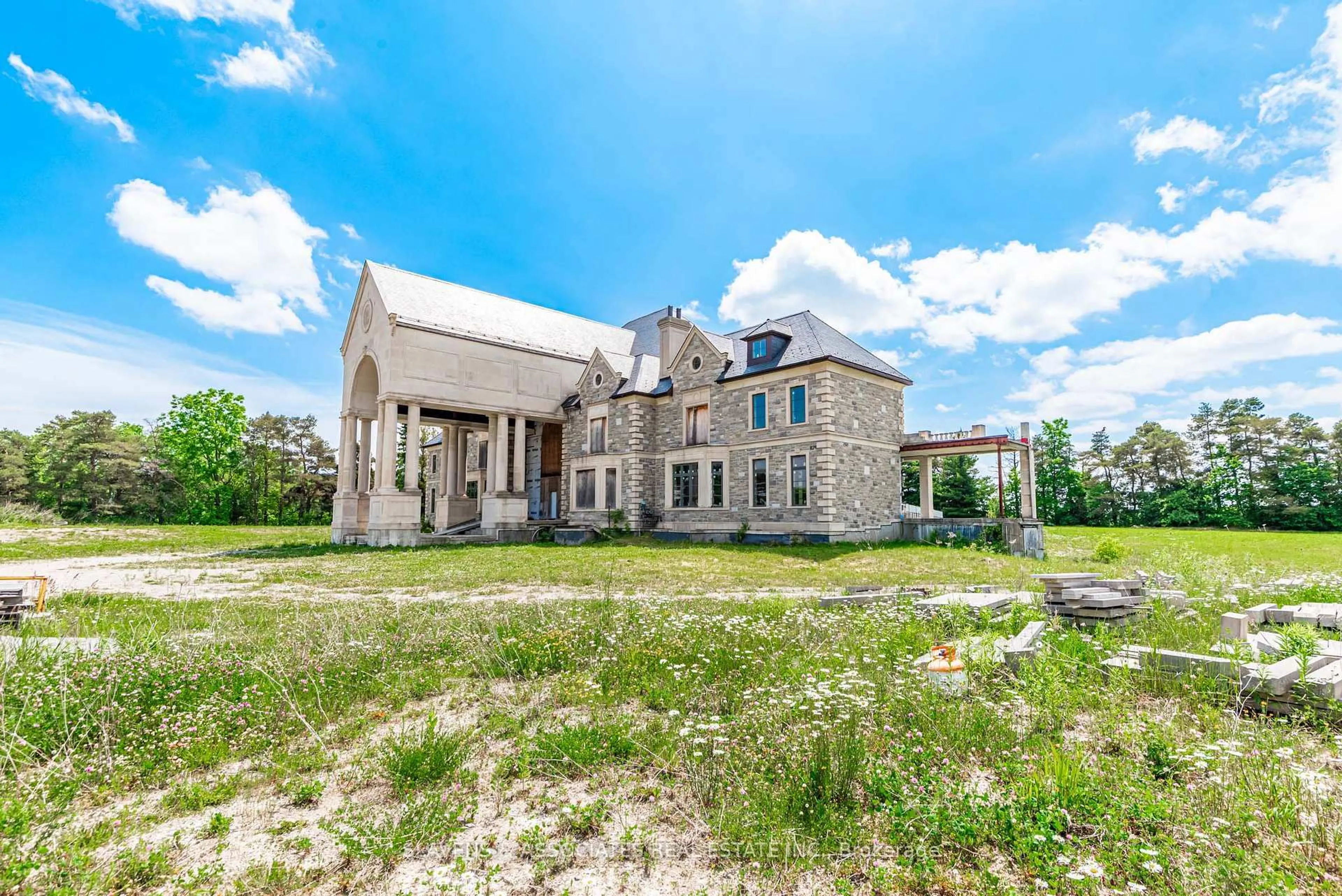 A pic from outside/outdoor area/front of a property/back of a property/a pic from drone, building for 12068 Mccowan Rd, Whitchurch-Stouffville Ontario L4A 4C4