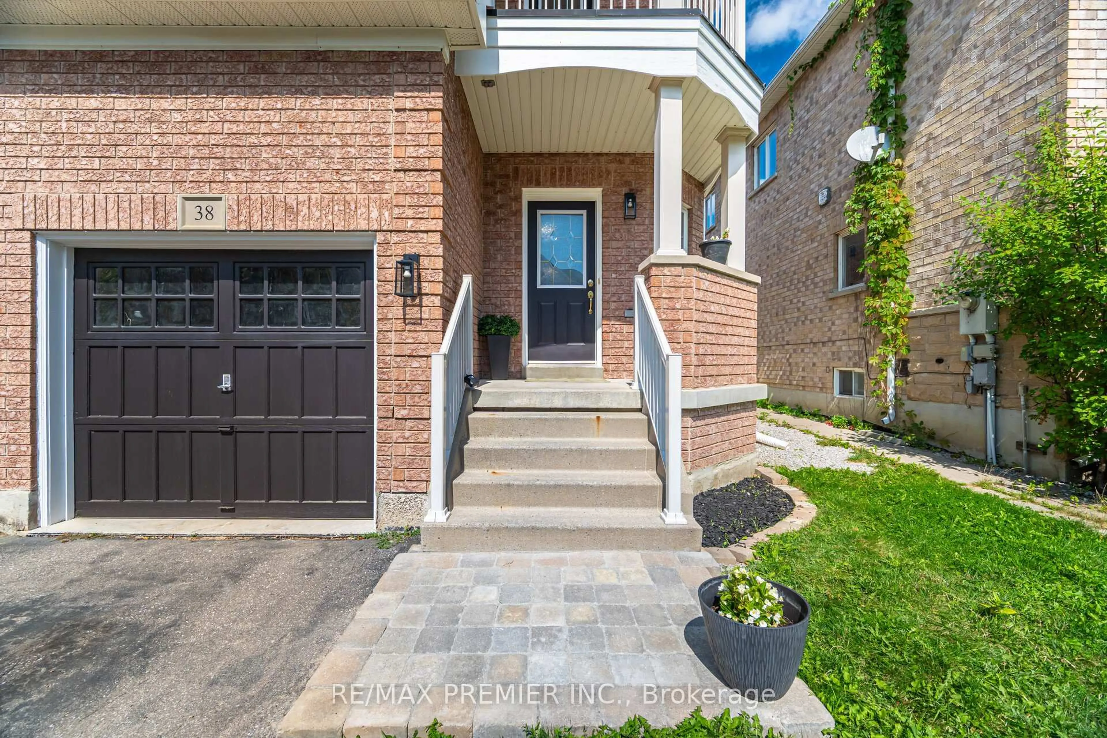 Home with brick exterior material, street for 38 Ozner Cres, Vaughan Ontario L4H 0E2