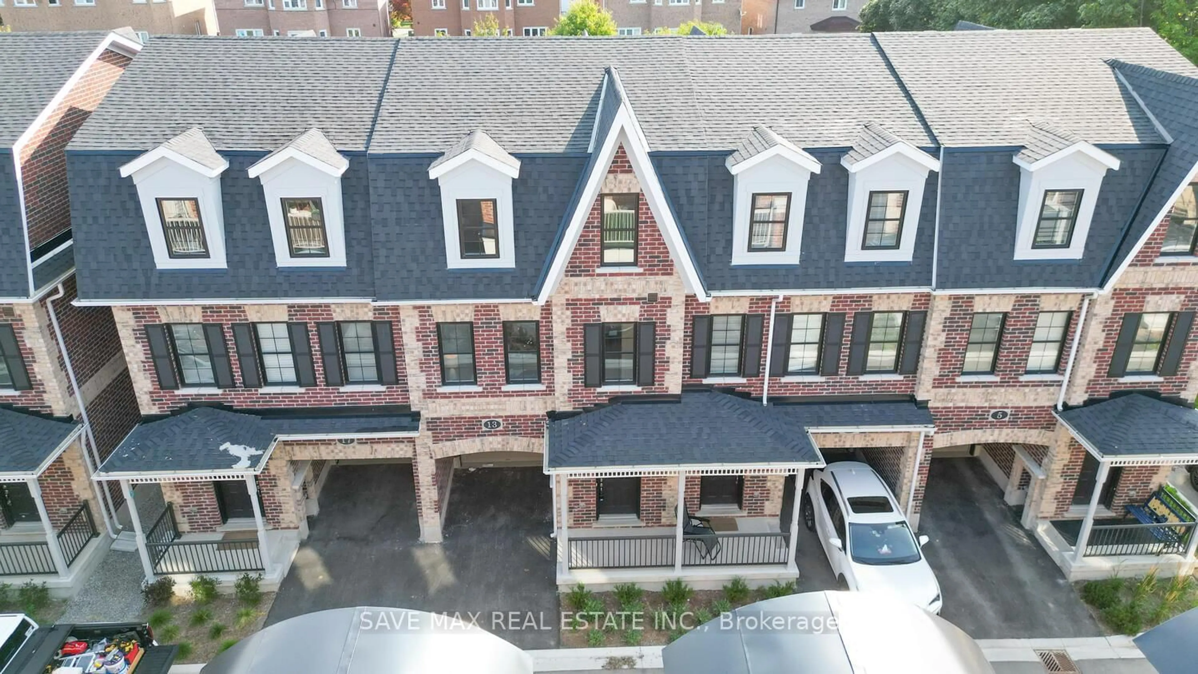 A pic from outside/outdoor area/front of a property/back of a property/a pic from drone, unknown for 13 Kennisis Way, Vaughan Ontario L6A 3Y5