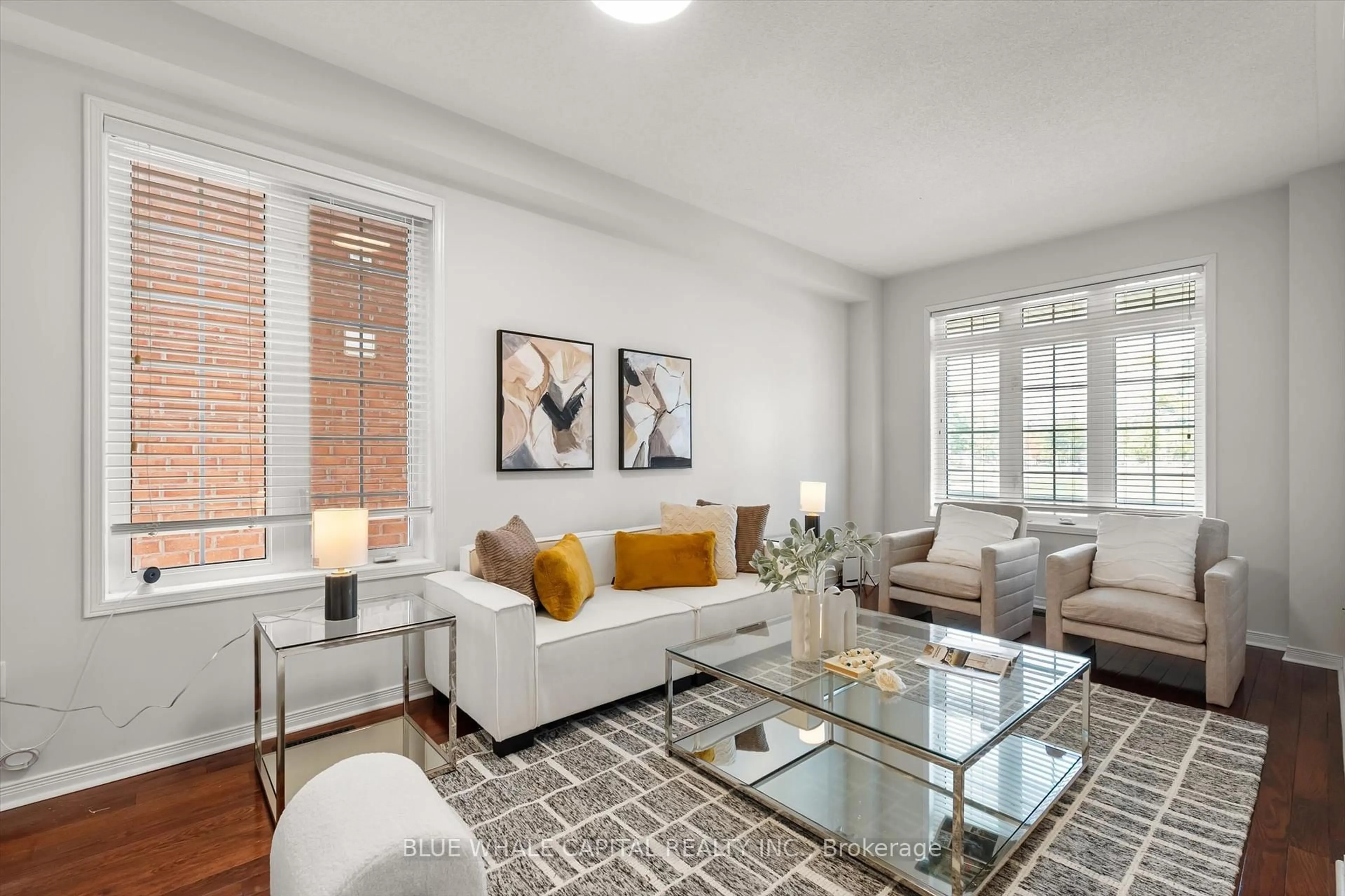 Living room with furniture, unknown for 71 Northvale Rd, Markham Ontario L6B 1H4